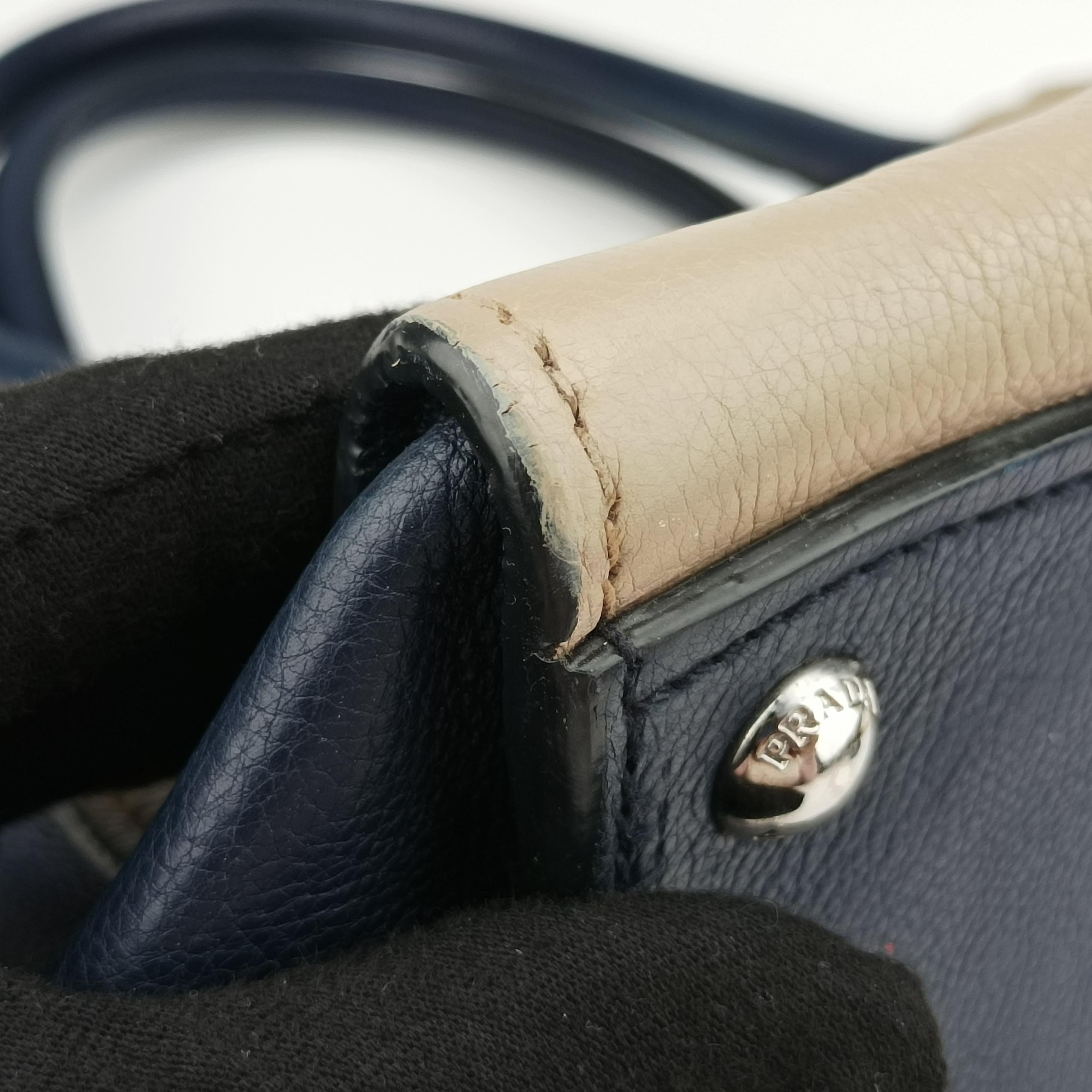 Pre-owned Prada Twin Pocket Tote Beige x Navy leather  shoulderbag | stylenewstar