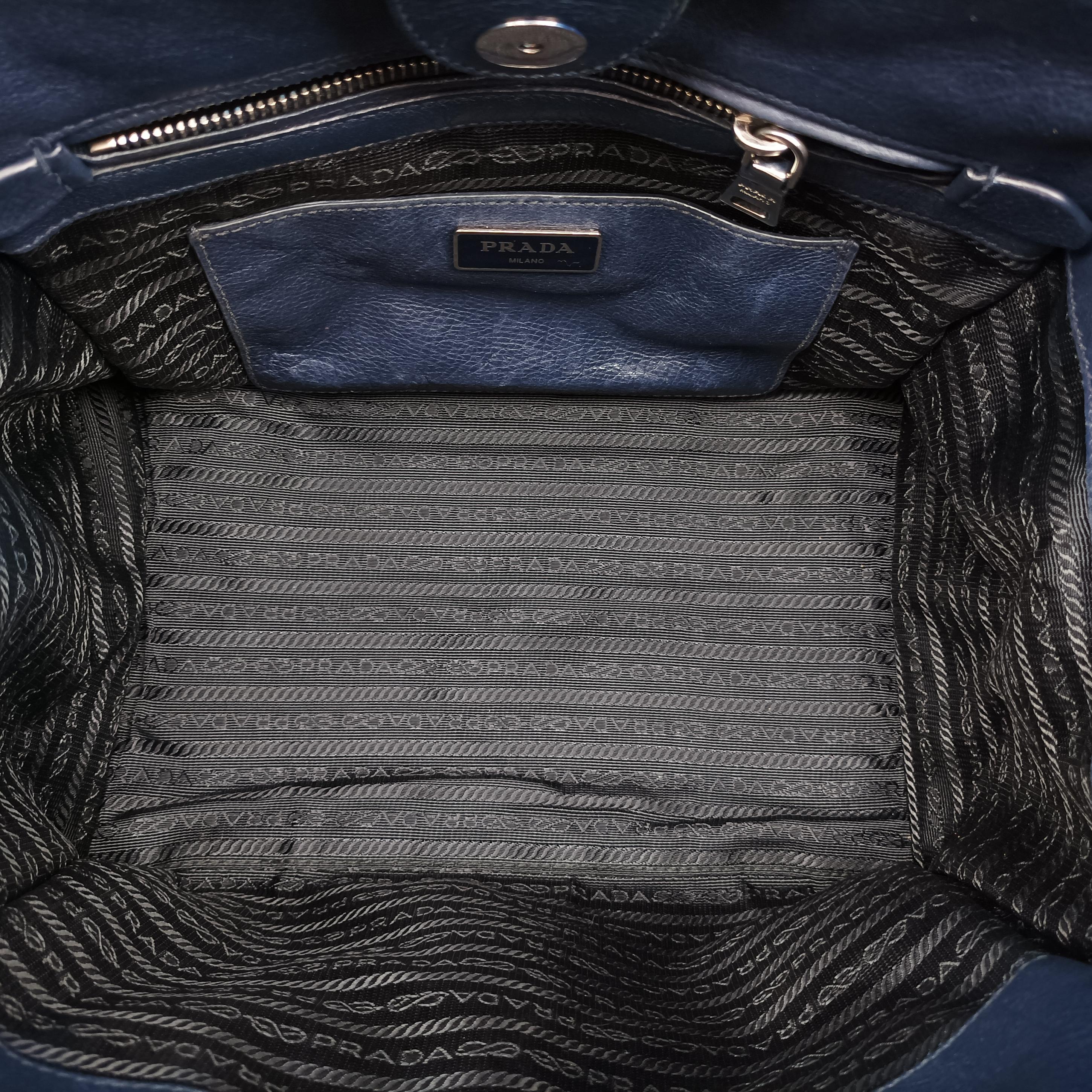 Pre-owned Prada Twin Pocket Tote Beige x Navy leather  shoulderbag | stylenewstar
