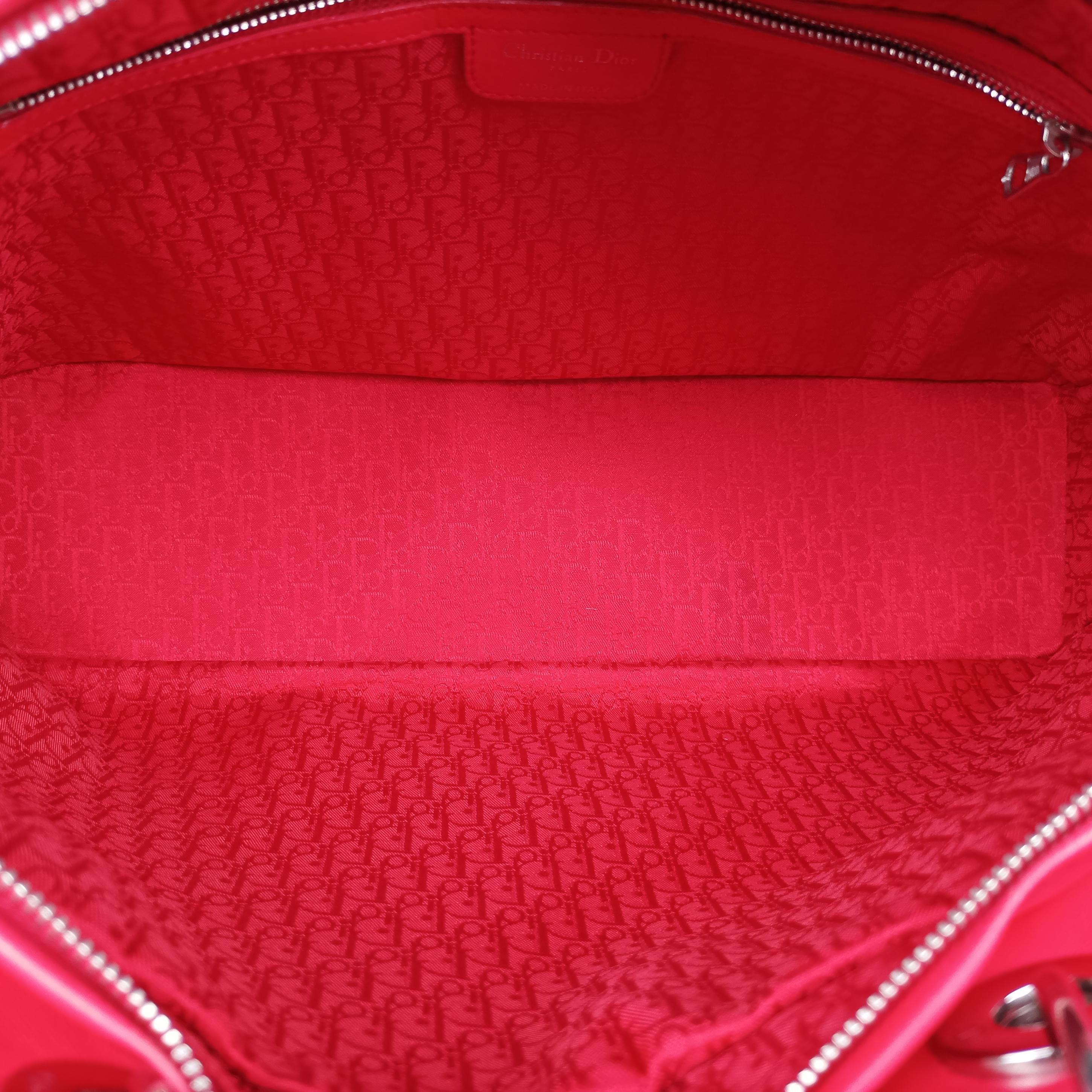 Pre-owned Christian Dior Lady Dior Red lambskin  shoulderbag | stylenewstar