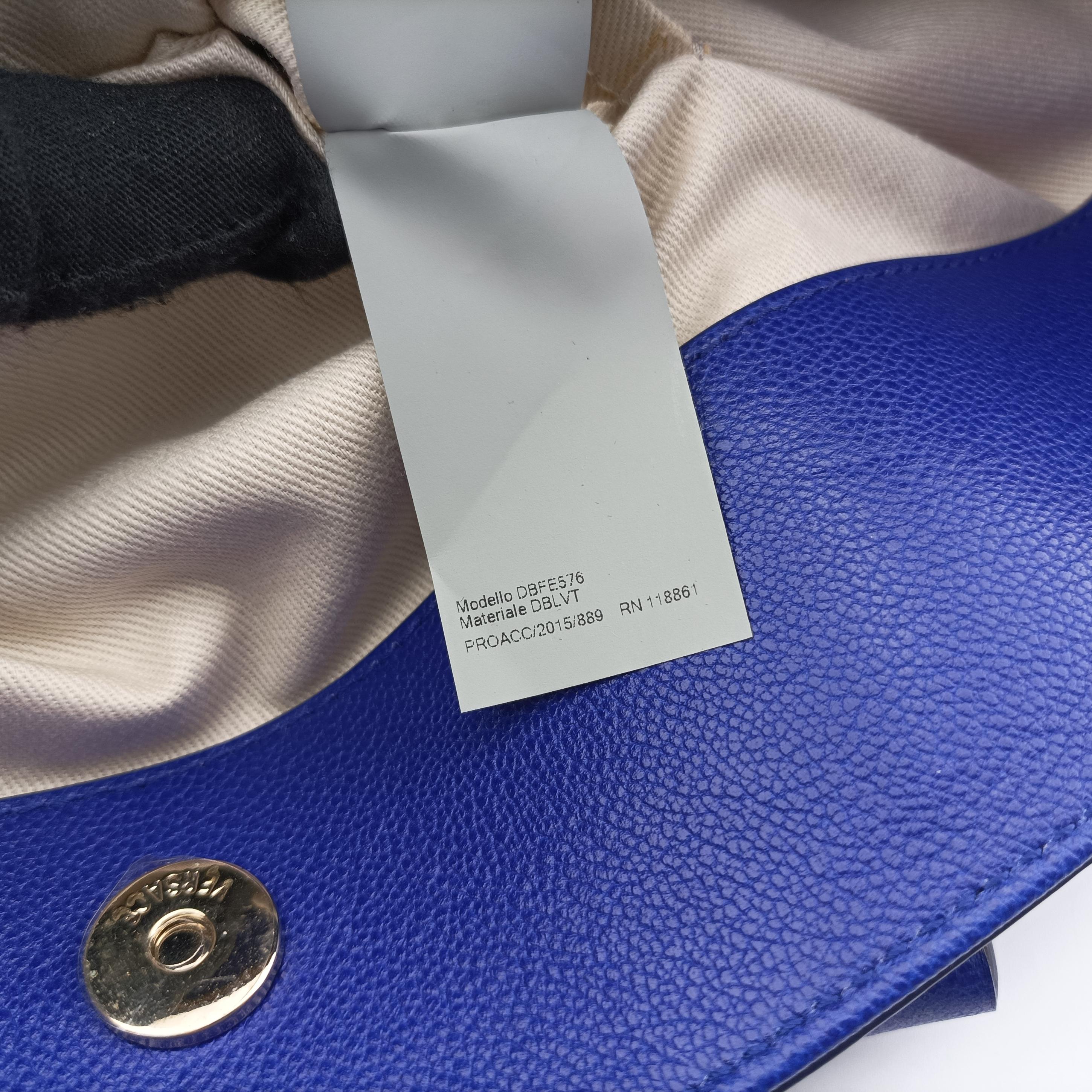 Pre-owned VERSACE La Medusa Blue Leather  shoulderbag | stylenewstar
