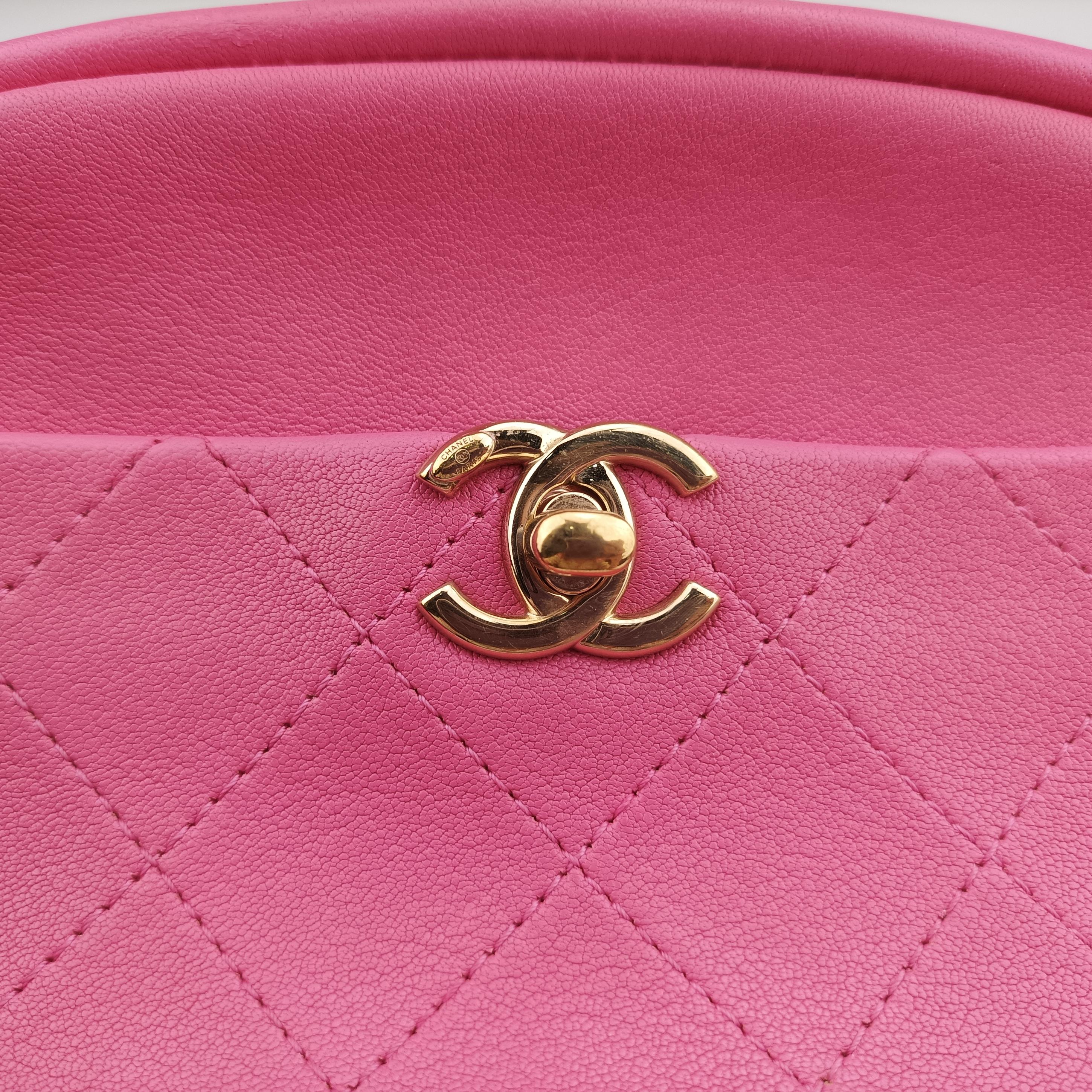 Pre-owned Chanel matelasse camera Pink Leather AS0137 shoulderbag | stylenewstar