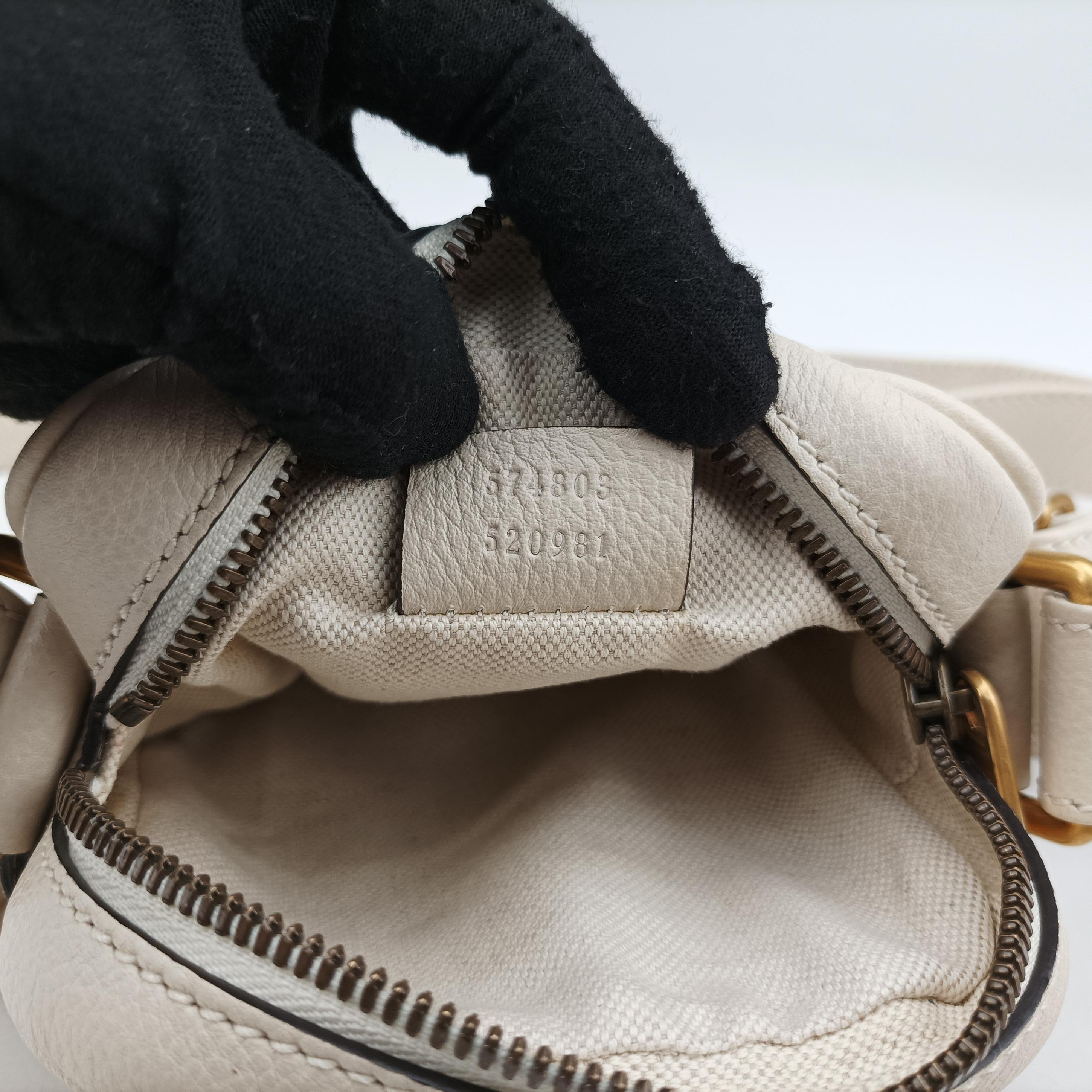 Pre-owned Gucci Print Messenger White Leather 574803 shoulderbag | stylenewstar