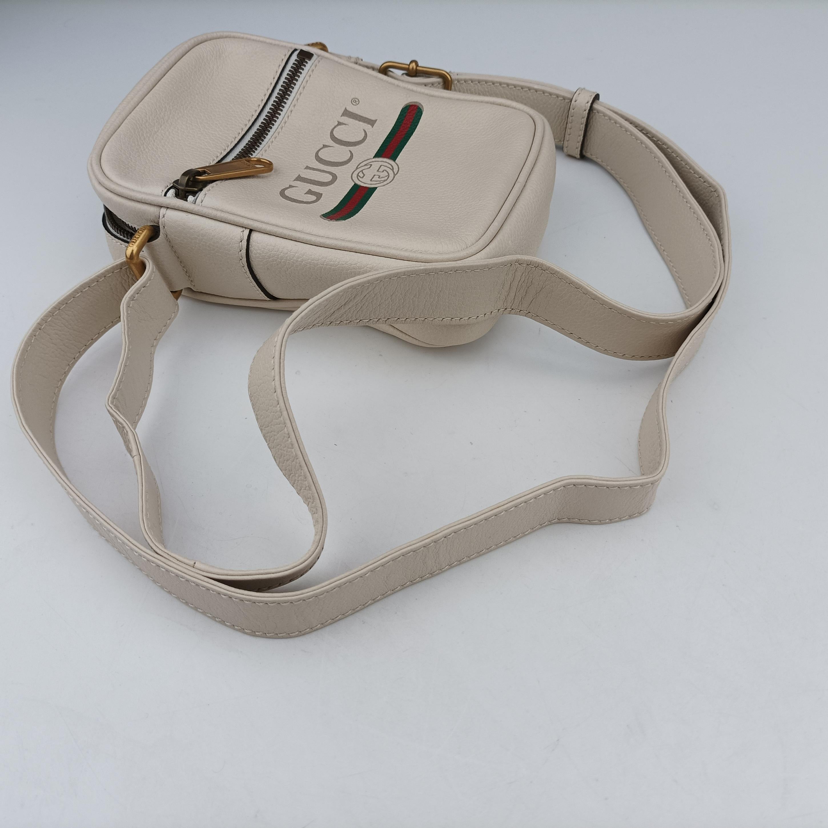 Pre-owned Gucci Print Messenger White Leather 574803 shoulderbag | stylenewstar