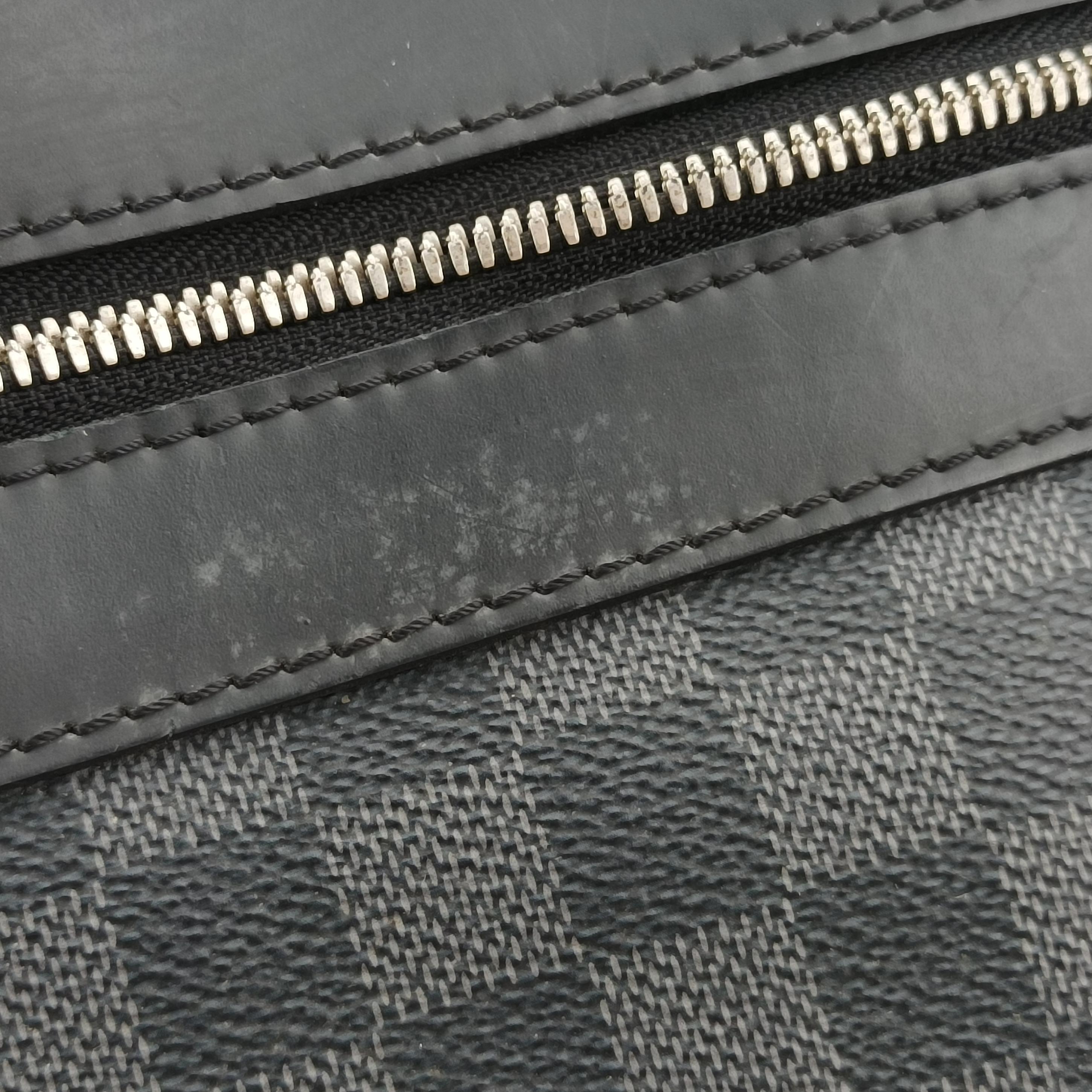 Pre-owned Louis Vuitton Porte-Documents Jour NM Noir Damier Graphite N48260 handbag | stylenewstar