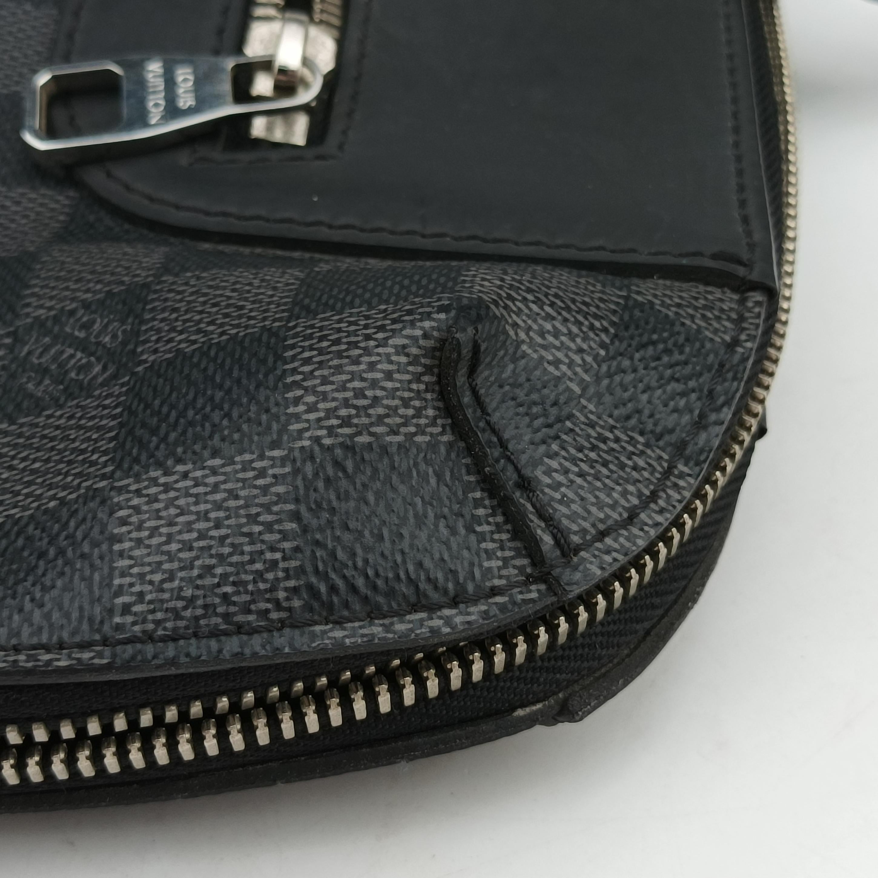 Pre-owned Louis Vuitton Porte-Documents Jour NM Noir Damier Graphite N48260 handbag | stylenewstar