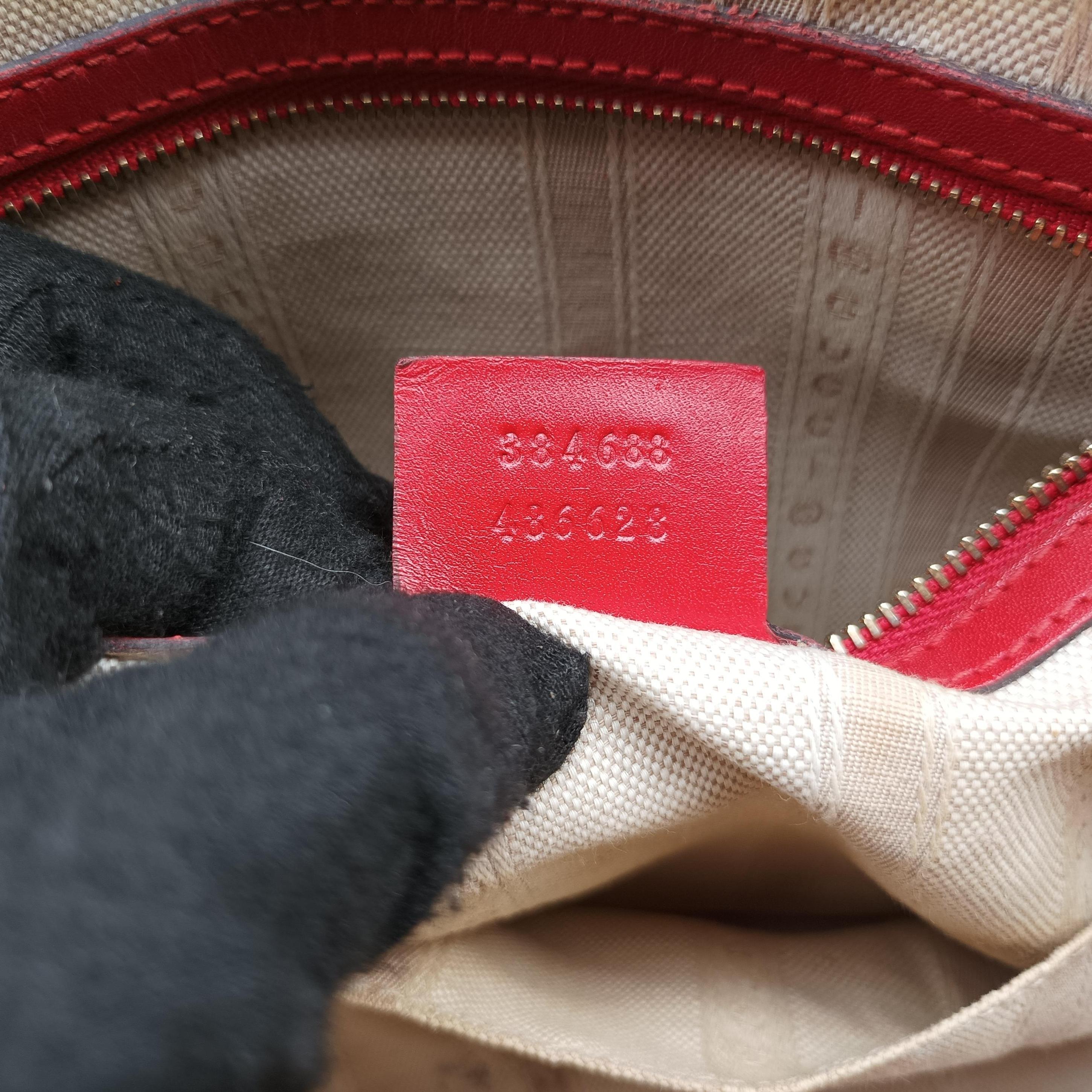 Vintage Gucci Microguccissima Red Leather 384688 shoulderbag | stylenewstar