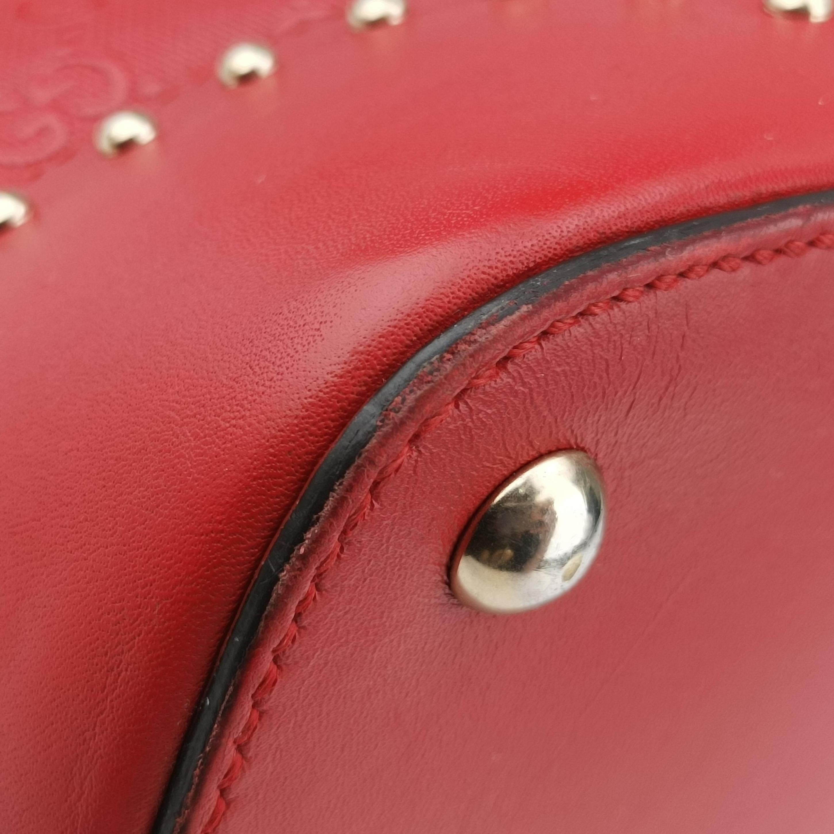 Vintage Gucci Microguccissima Red Leather 384688 shoulderbag | stylenewstar