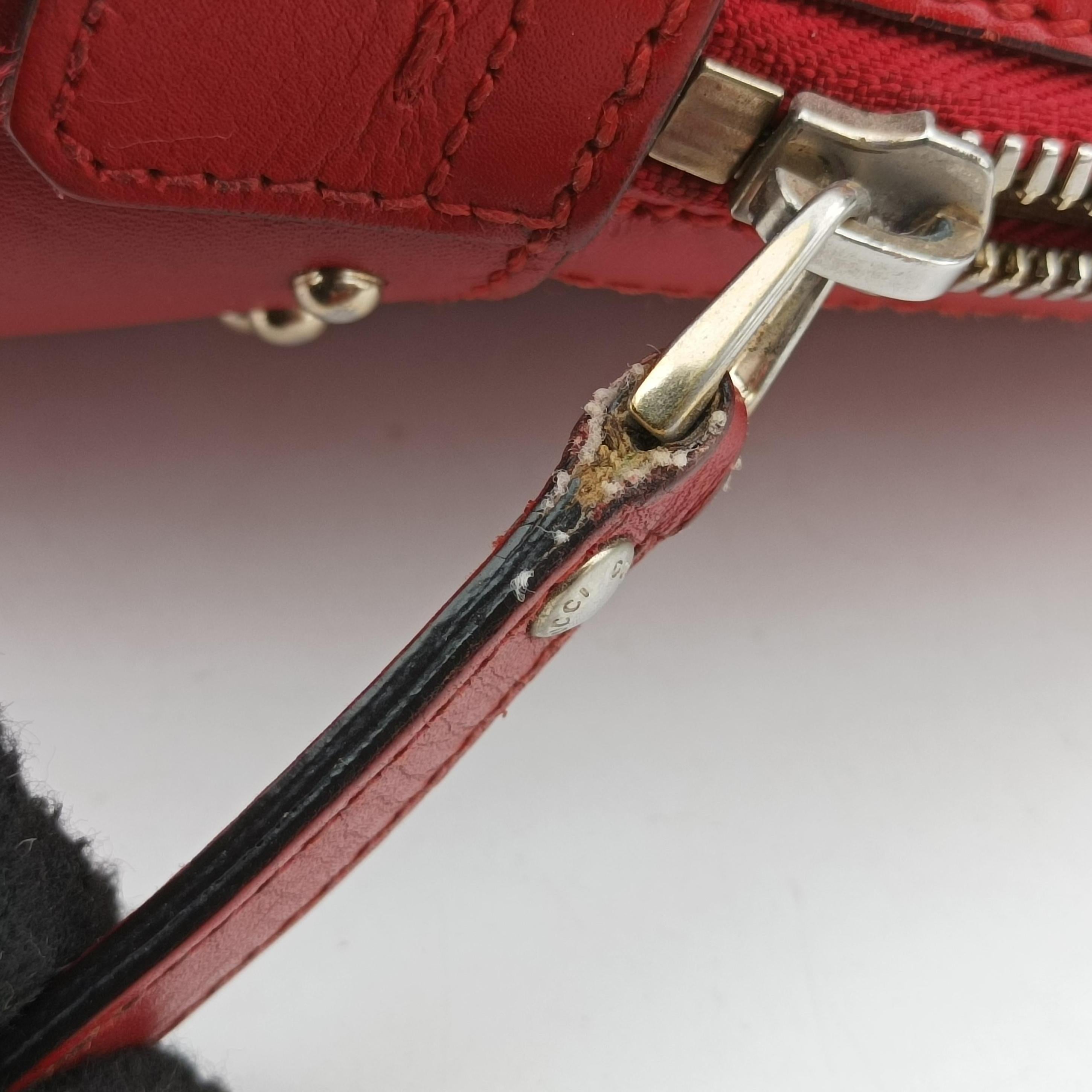 Vintage Gucci Microguccissima Red Leather 384688 shoulderbag | stylenewstar