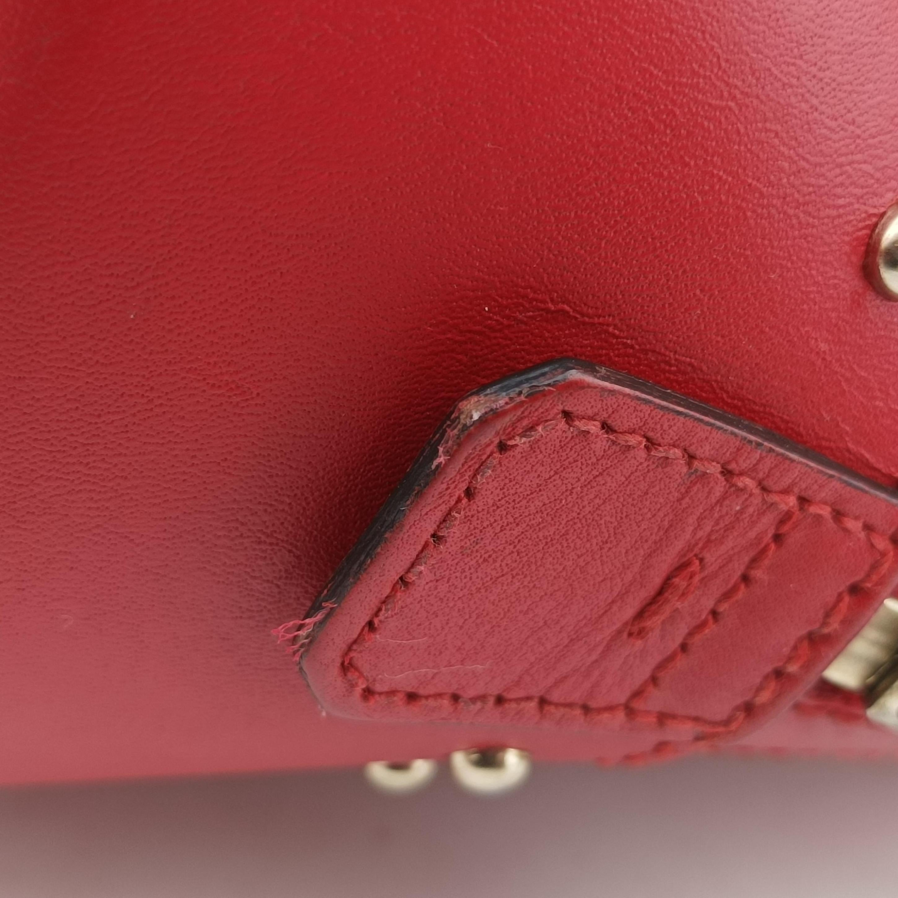 Vintage Gucci Microguccissima Red Leather 384688 shoulderbag | stylenewstar