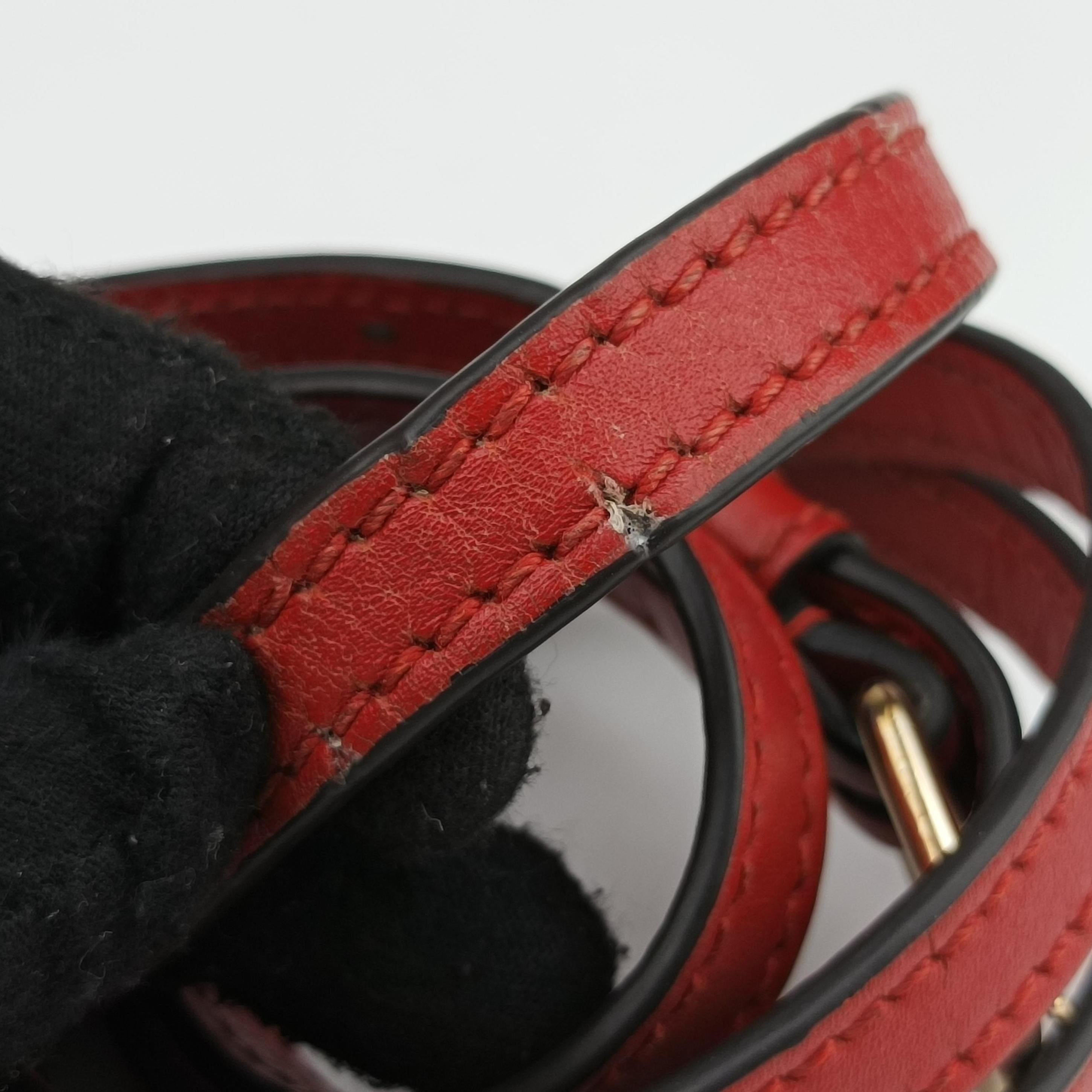 Vintage Gucci Microguccissima Red Leather 384688 shoulderbag | stylenewstar