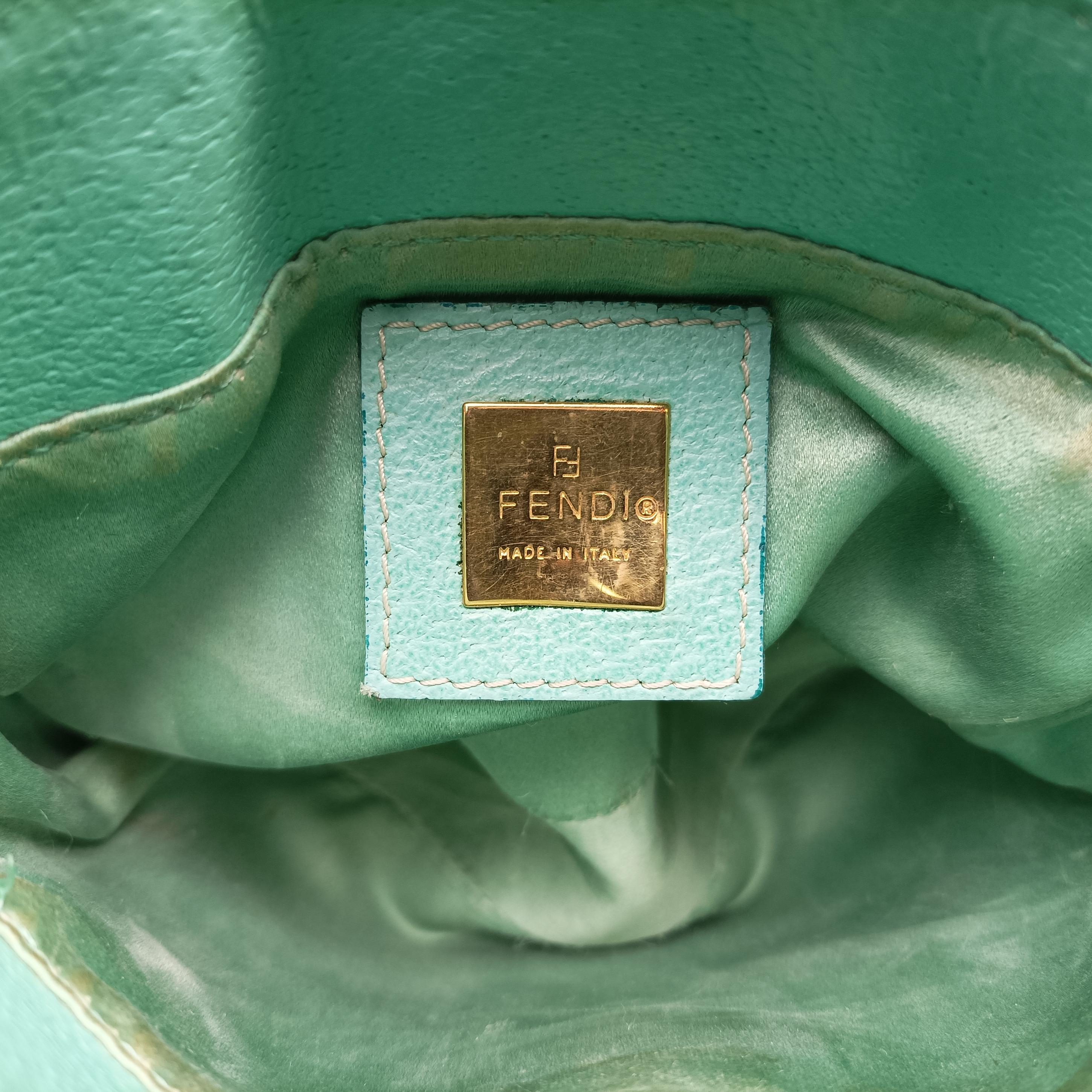 Pre-owned Fendi Mamma Bucket Zucca Green Leather  shoulderbag | stylenewstar
