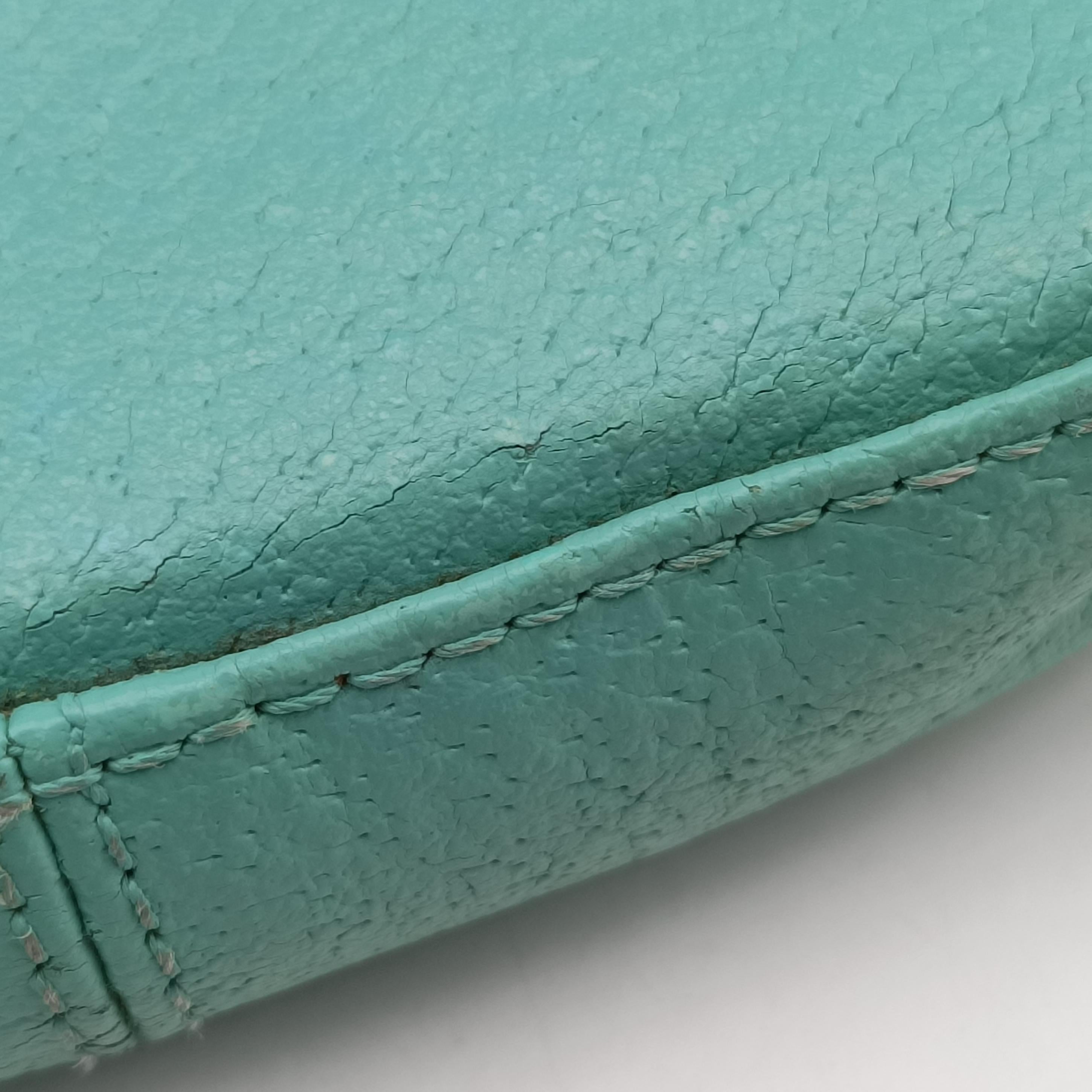 Pre-owned Fendi Mamma Bucket Zucca Green Leather  shoulderbag | stylenewstar