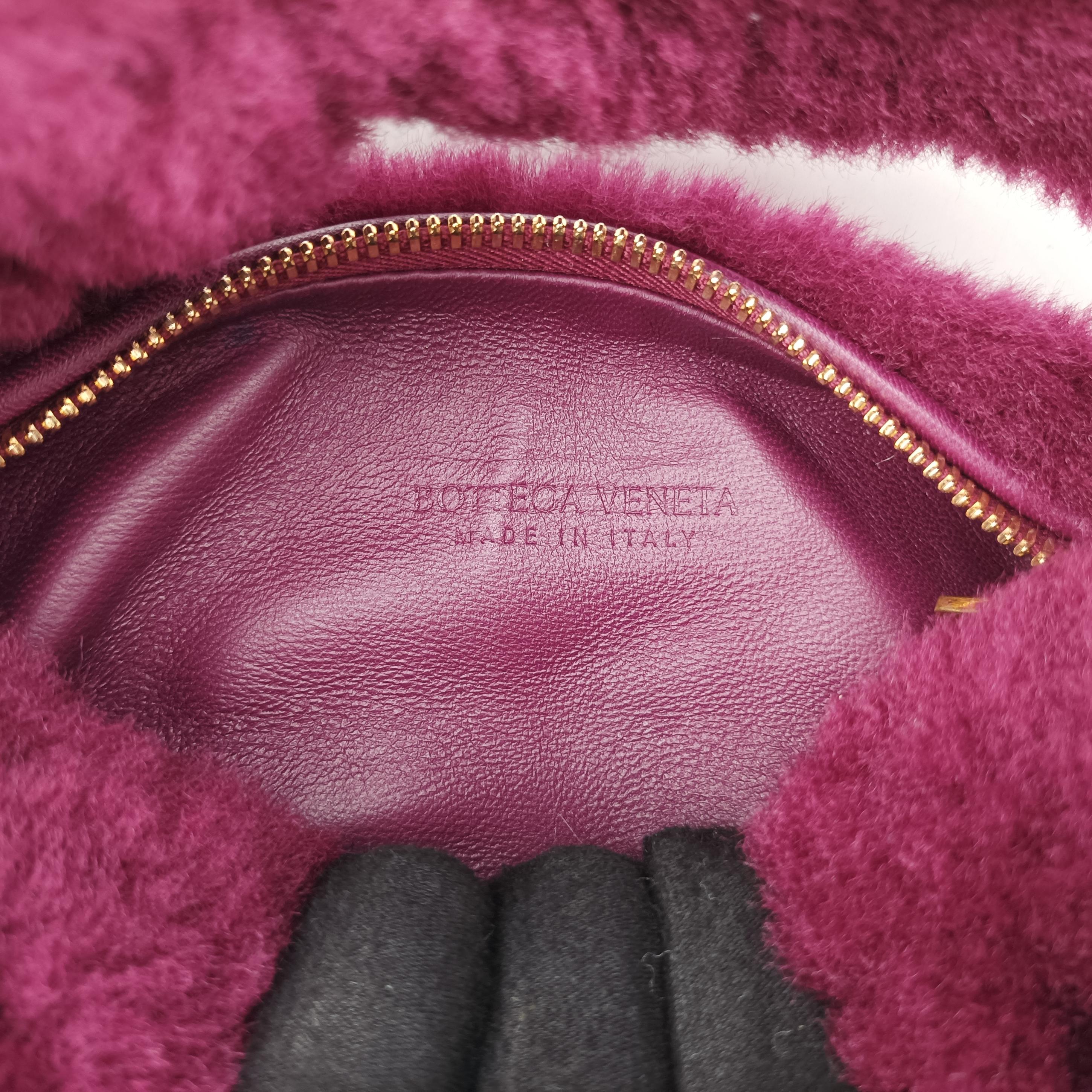 Vintage Bottega Veneta The Jodie Purple Pile  handbag | stylenewstar