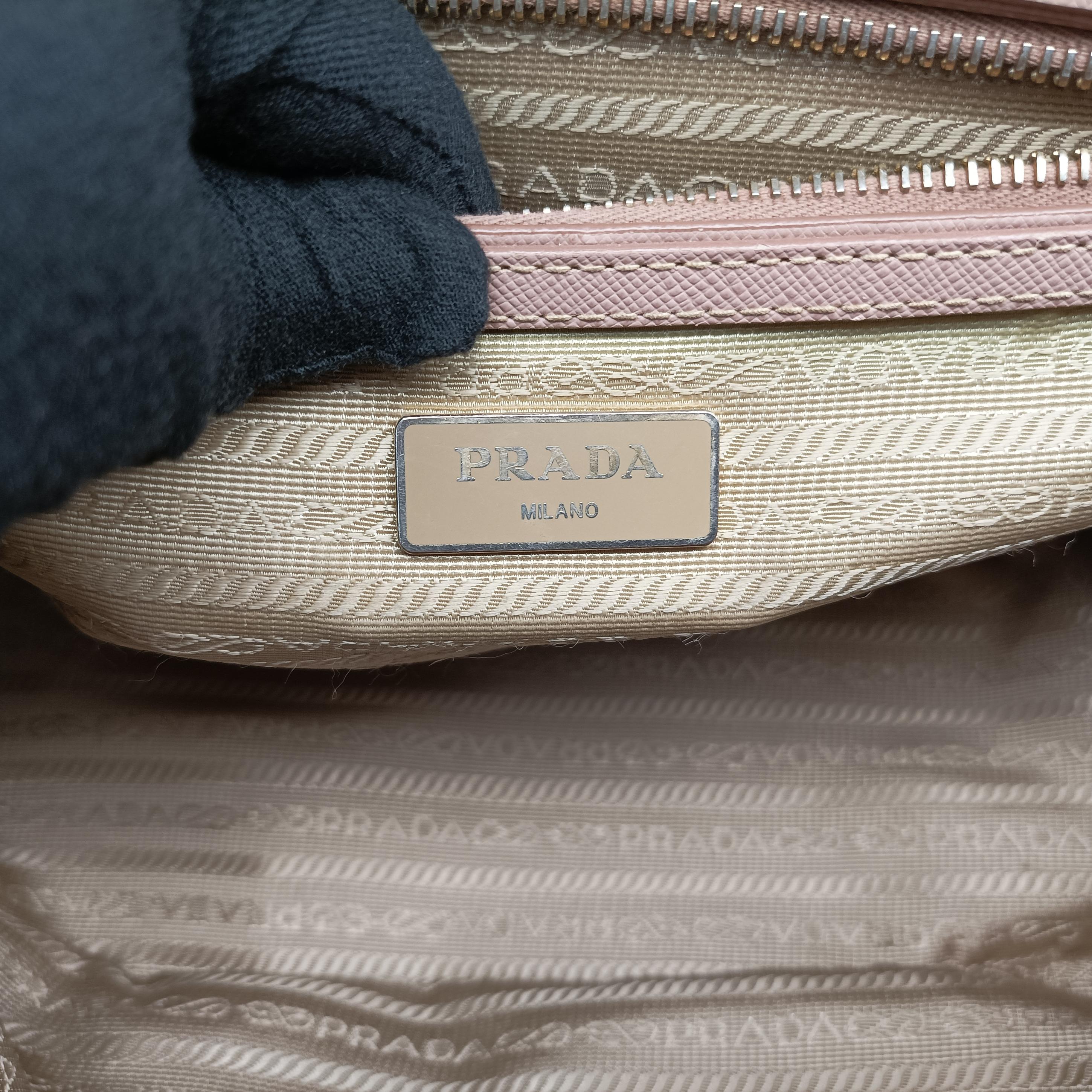 Vintage Prada Galleria Pink SAFFIANO Leather BN1801 shoulderbag | stylenewstar
