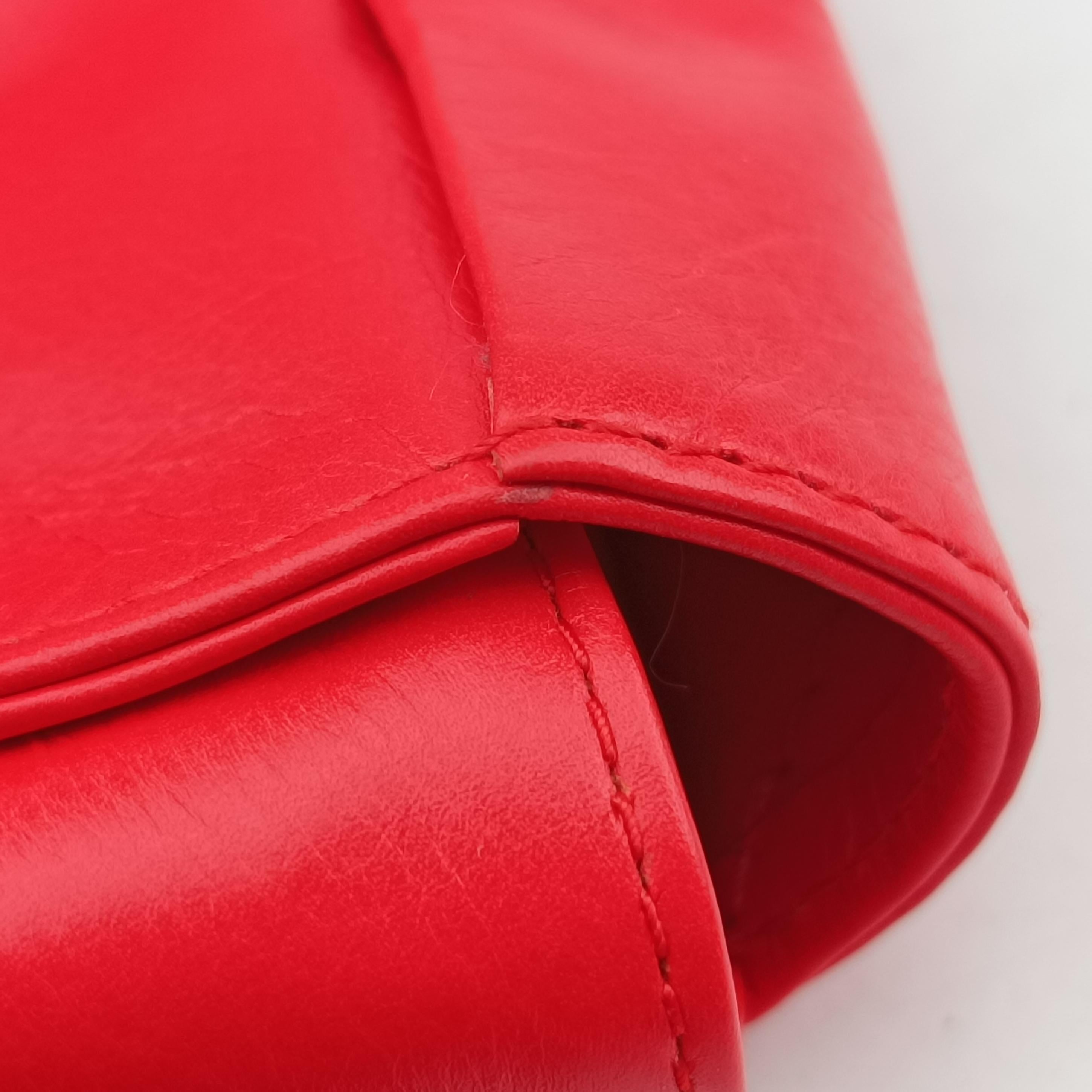 Vintage Bottega Veneta CASSETTE Red lambskin  shoulderbag | stylenewstar