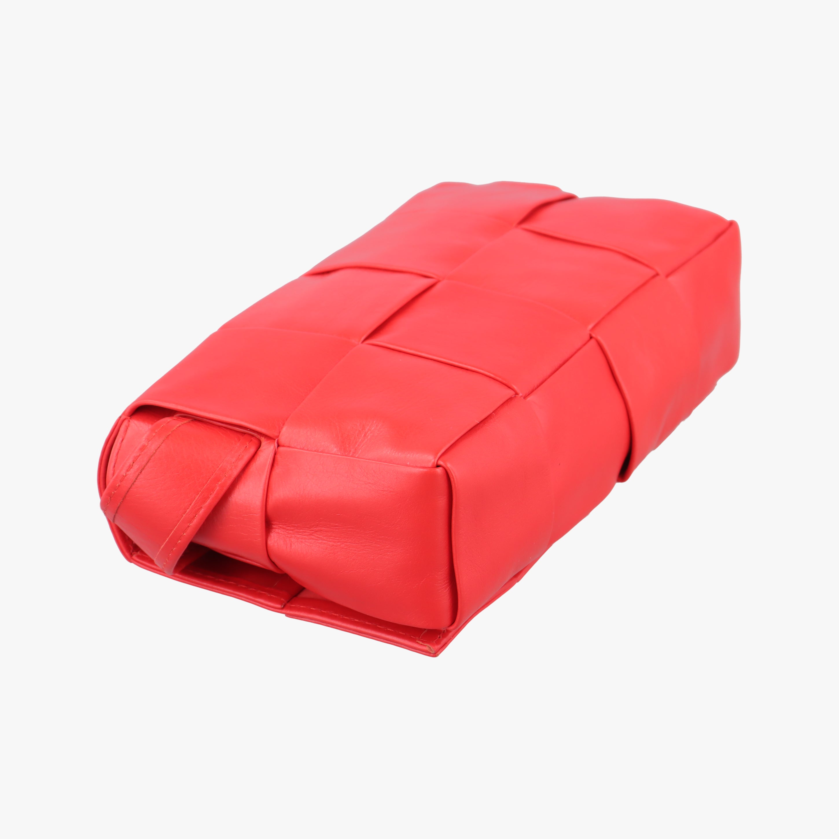 Vintage Bottega Veneta CASSETTE Red lambskin  shoulderbag | stylenewstar