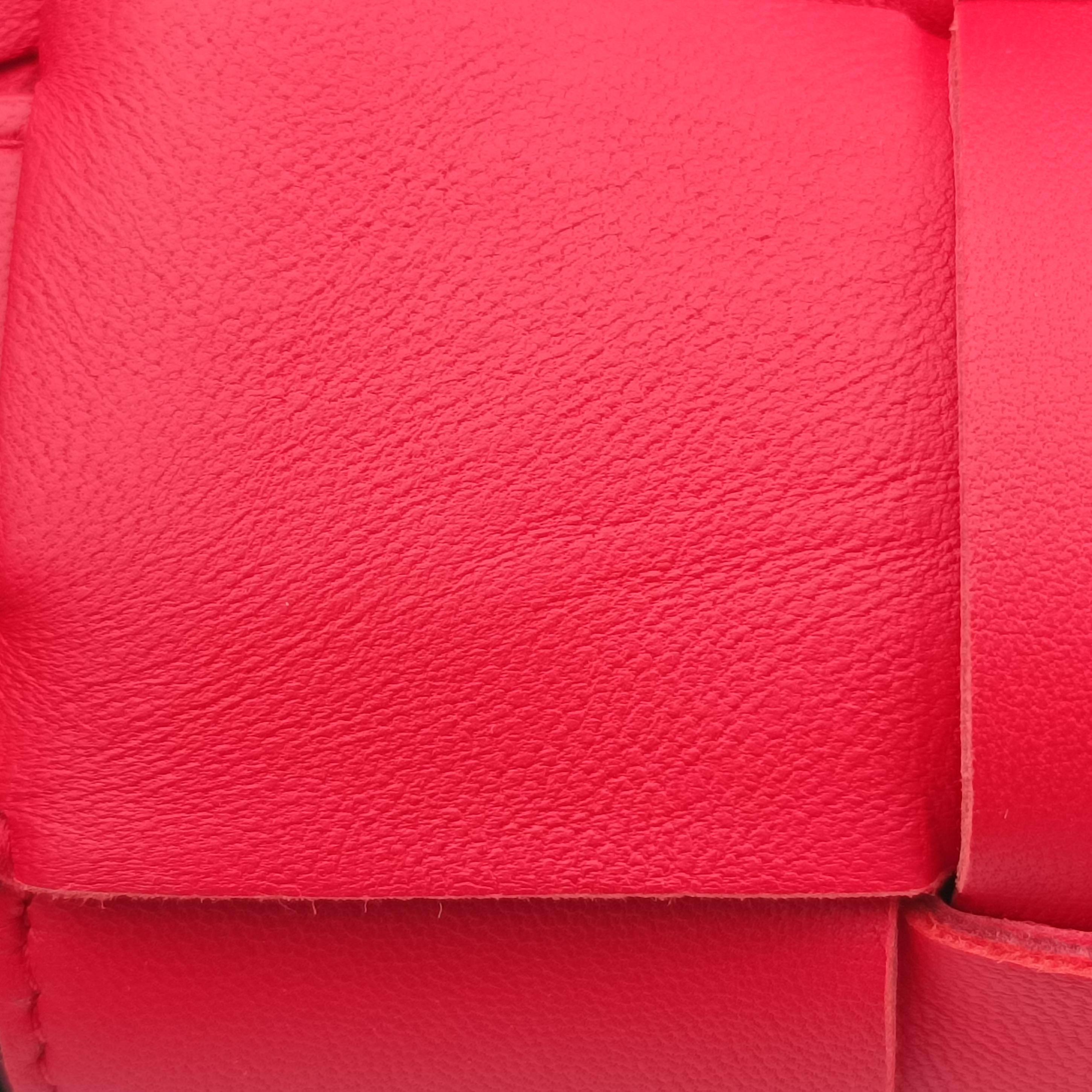 Vintage Bottega Veneta CASSETTE Red lambskin  shoulderbag | stylenewstar