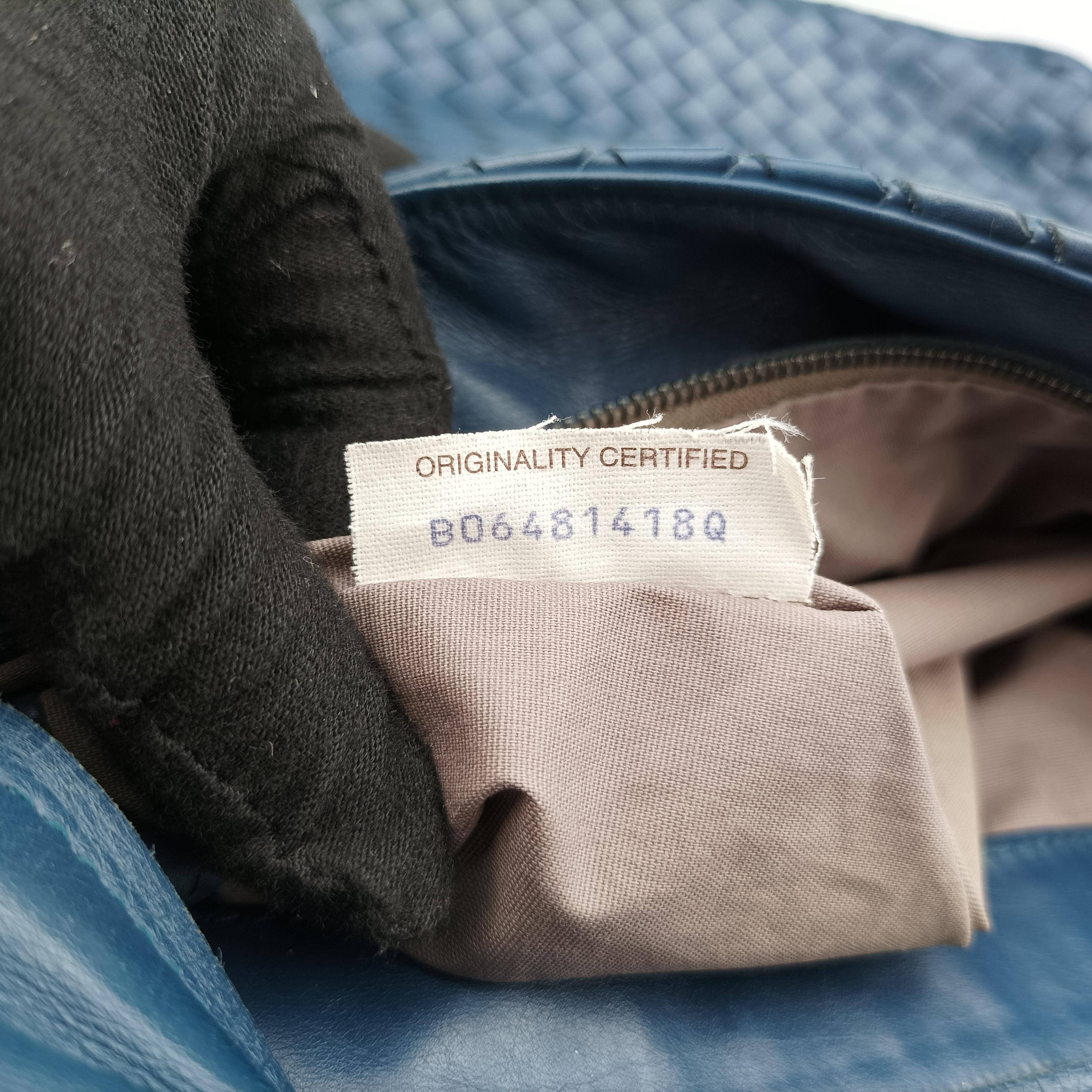 Secondhand Bottega Veneta Intrecciato Navy lambskin  shoulderbag | stylenewstar