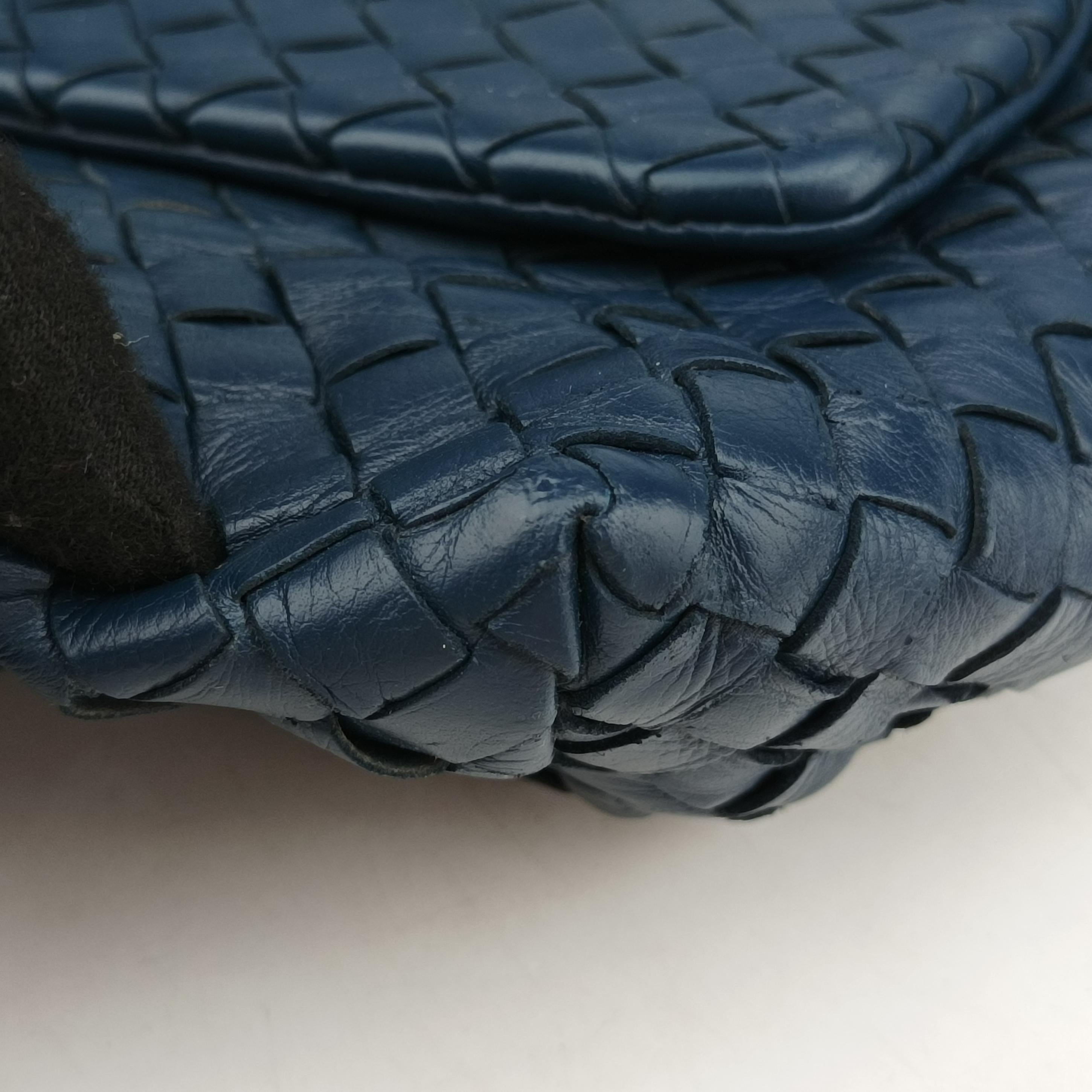 Secondhand Bottega Veneta Intrecciato Navy lambskin  shoulderbag | stylenewstar