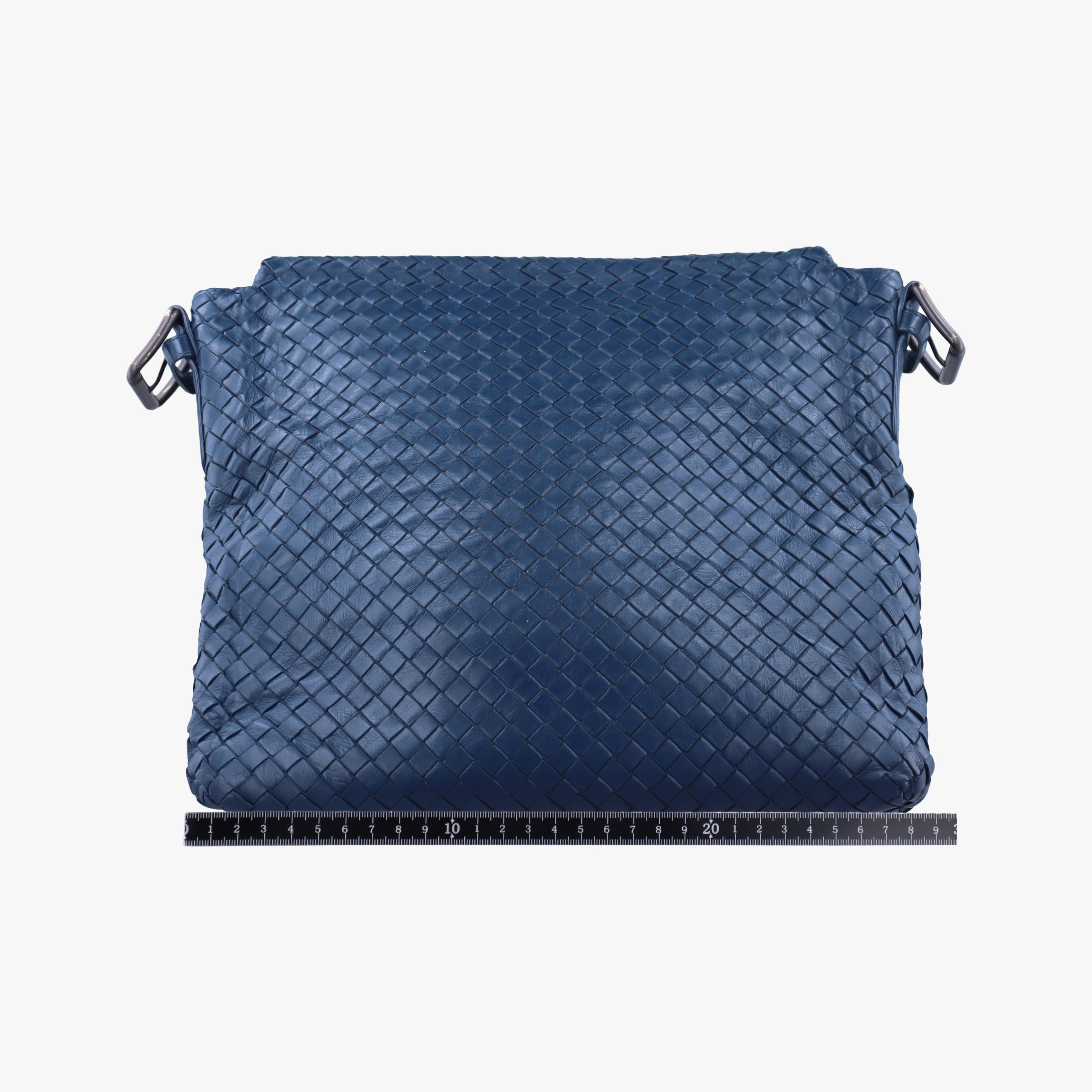Secondhand Bottega Veneta Intrecciato Navy lambskin  shoulderbag | stylenewstar