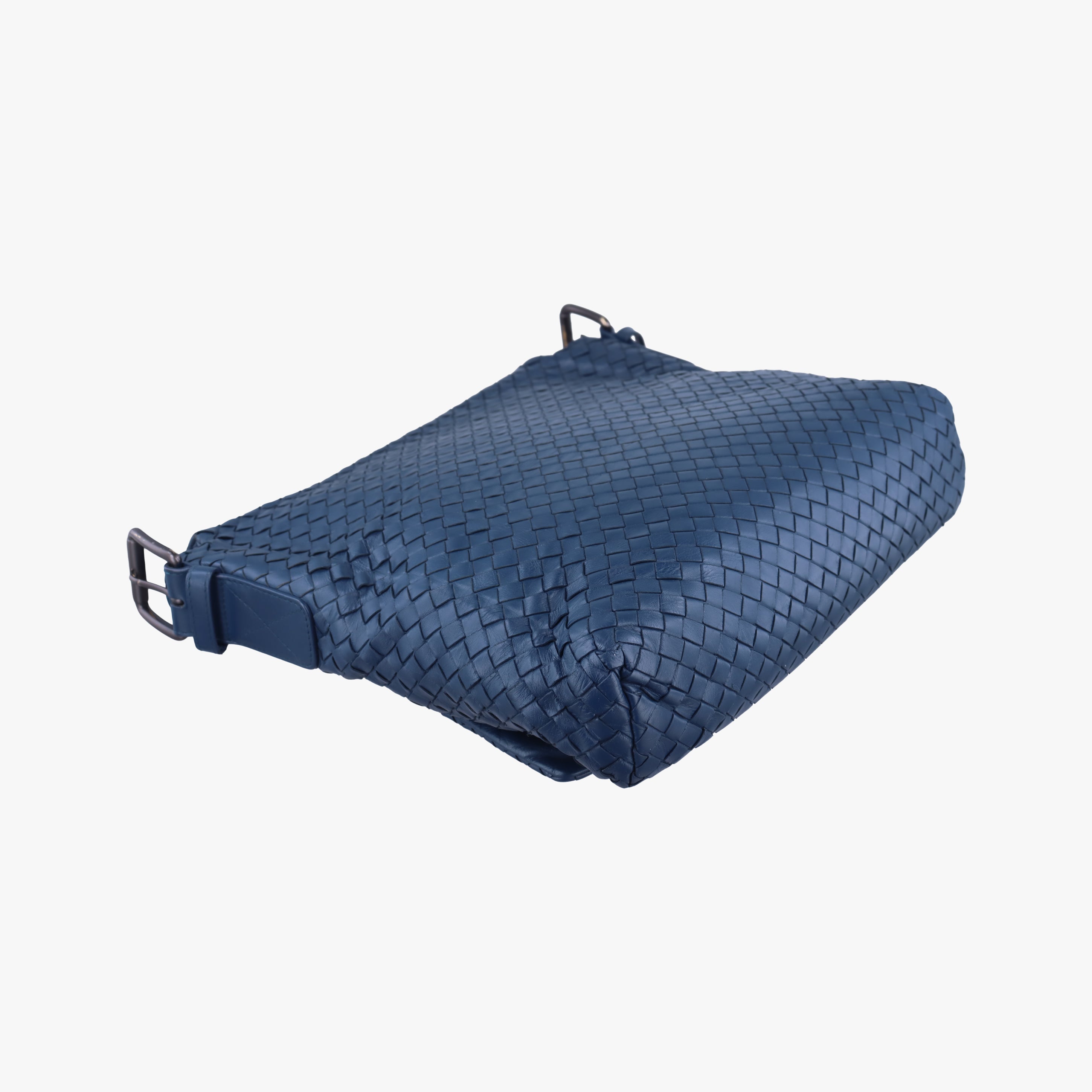 Secondhand Bottega Veneta Intrecciato Navy lambskin  shoulderbag | stylenewstar