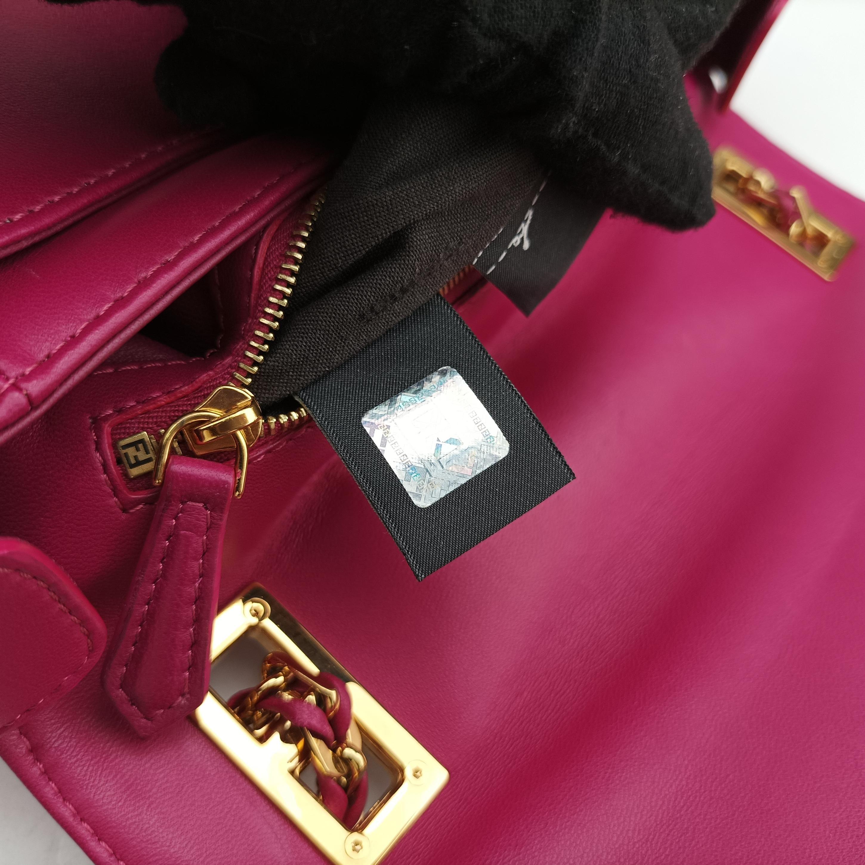 Pre-owned Fendi Be Baguette Rose Leather 8BR677 shoulderbag | stylenewstar
