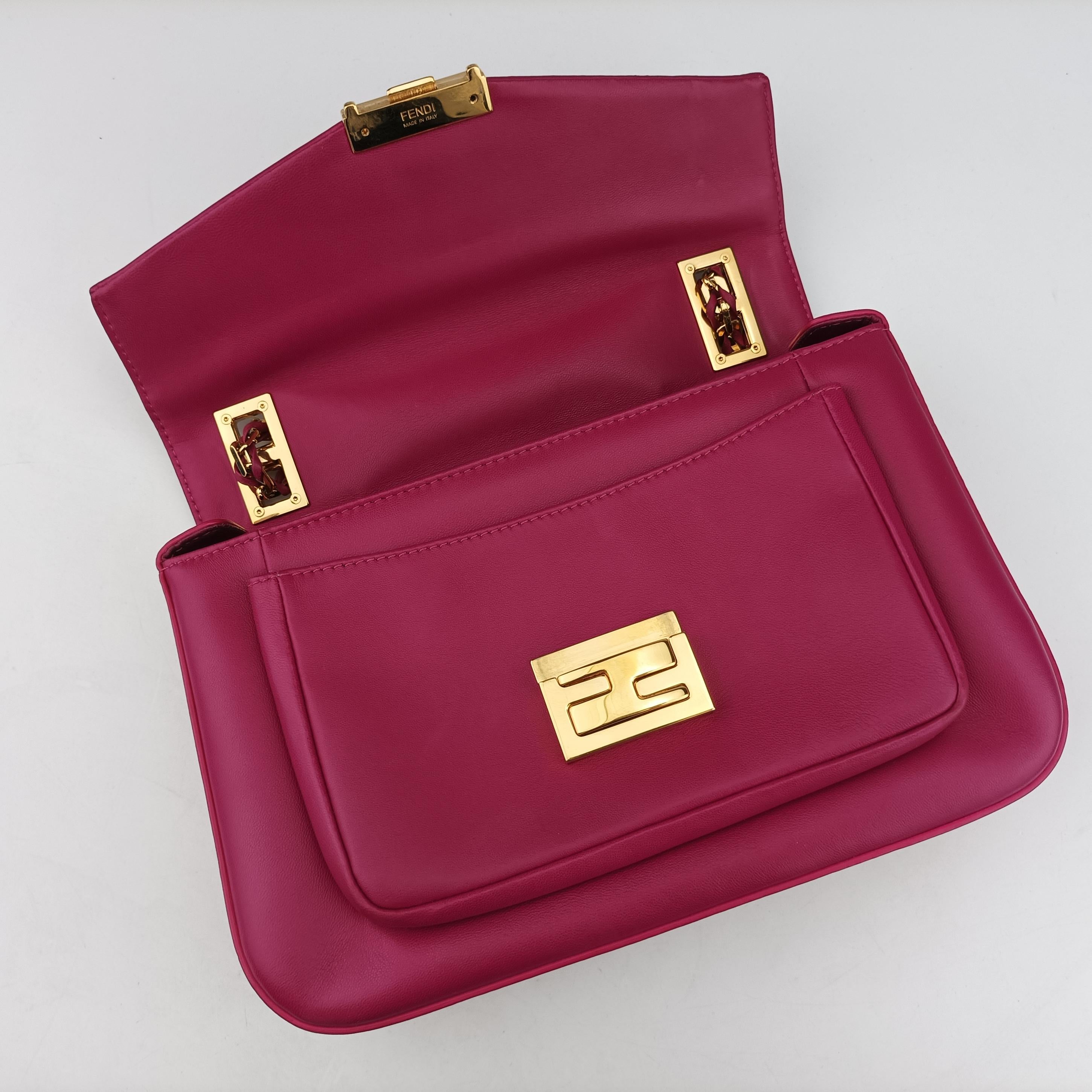 Pre-owned Fendi Be Baguette Rose Leather 8BR677 shoulderbag | stylenewstar