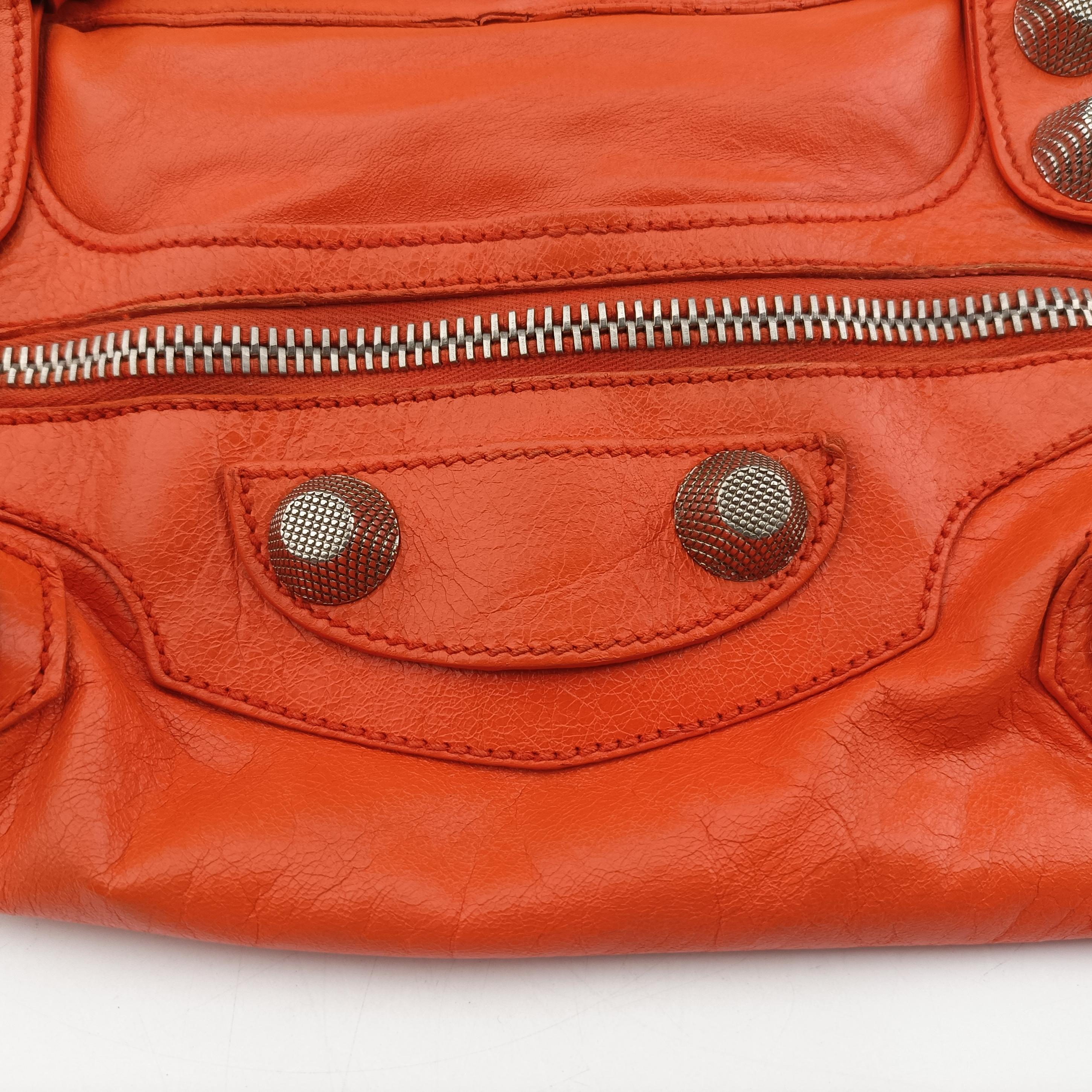 Pre-owned Balenciaga Giant City Orange lambskin  shoulderbag | stylenewstar