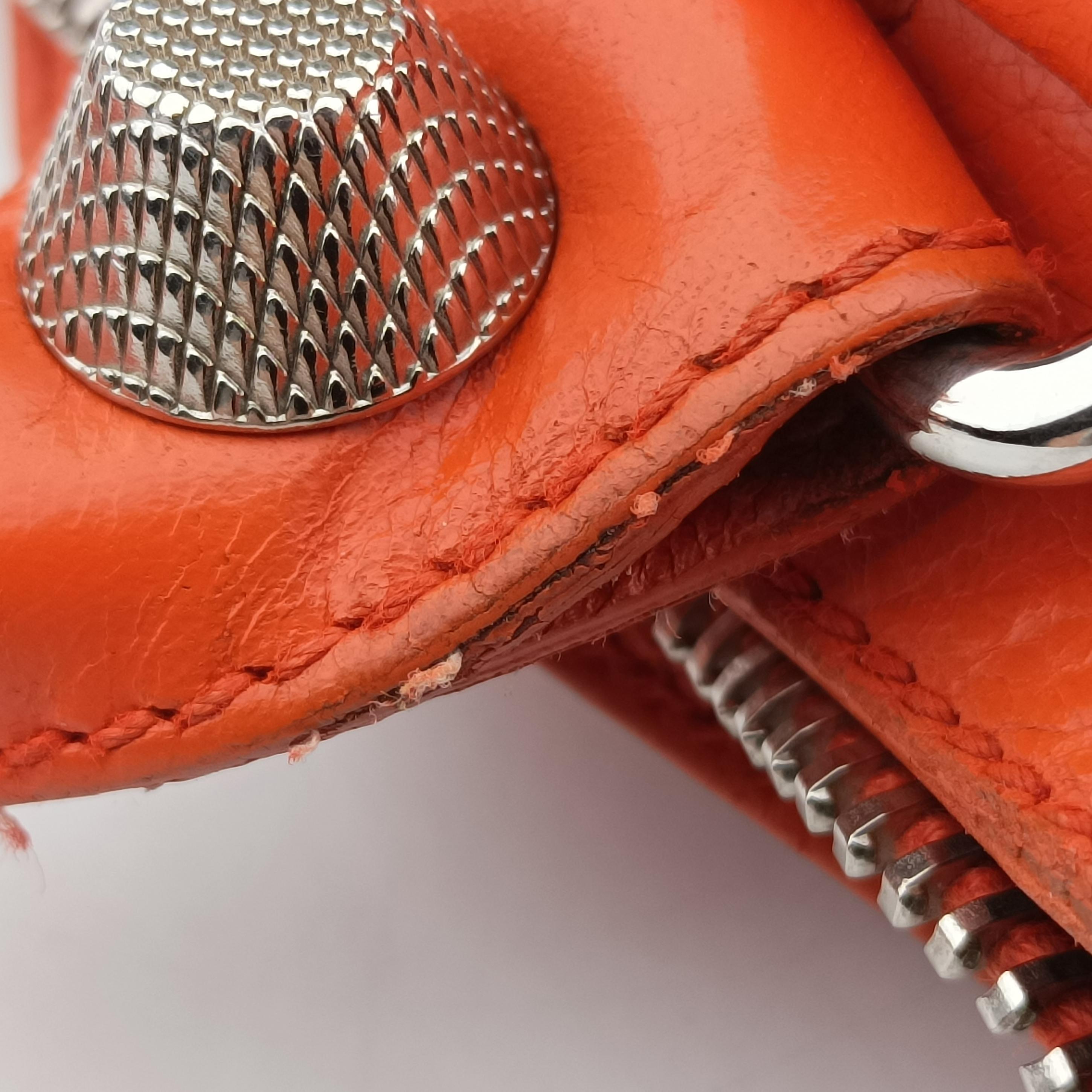 Pre-owned Balenciaga Giant City Orange lambskin  shoulderbag | stylenewstar