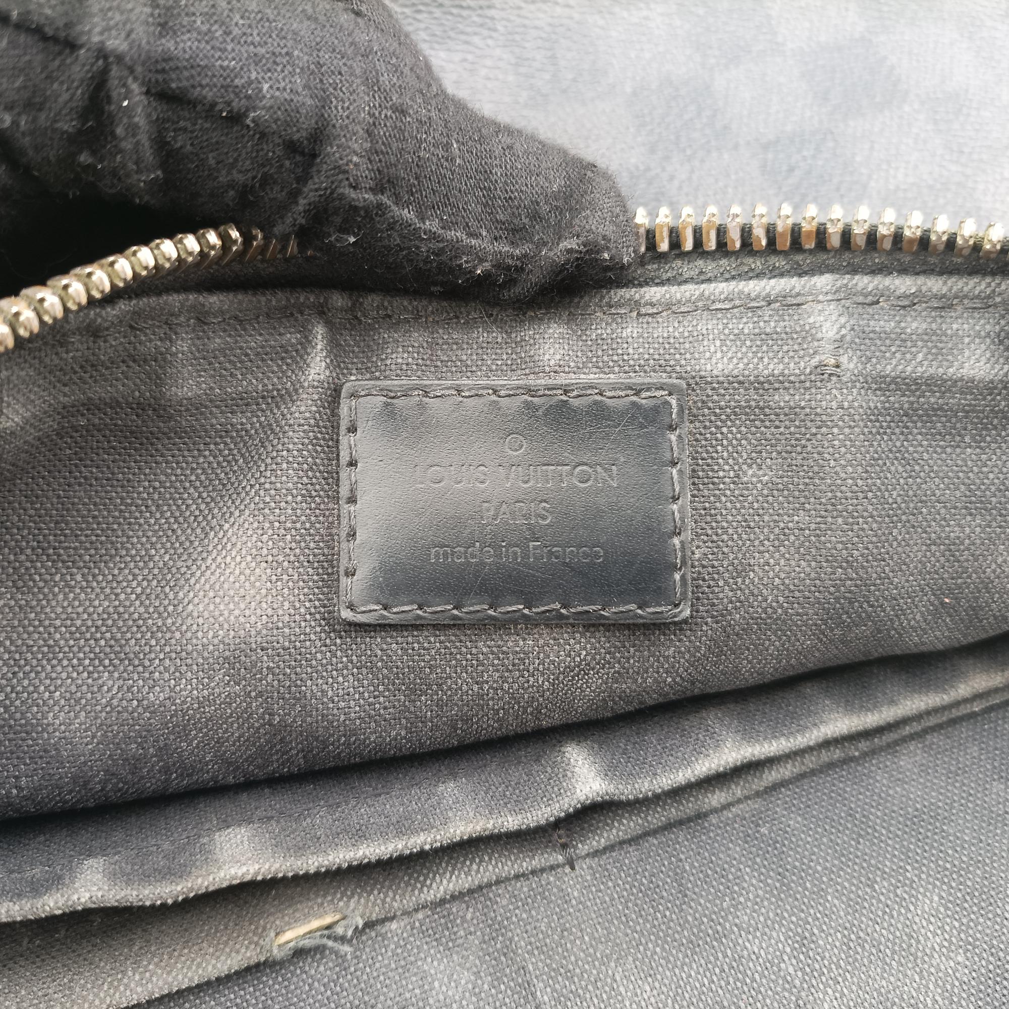 Secondhand Louis Vuitton MICK PM Noir Damier Graphite N41211 shoulderbag | stylenewstar