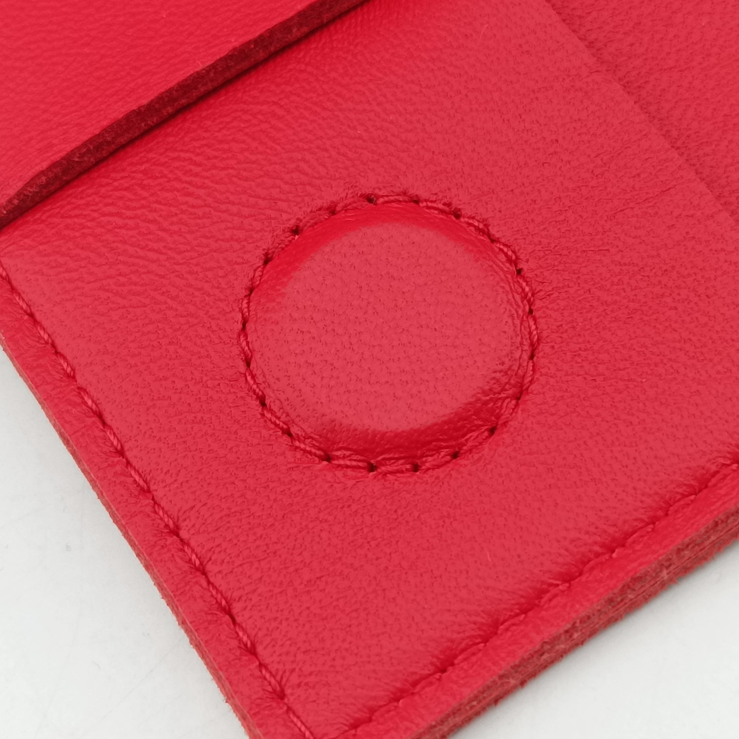 Pre-owned Bottega Veneta CASSETTE Red lambskin  bum bag/waist bag | stylenewstar