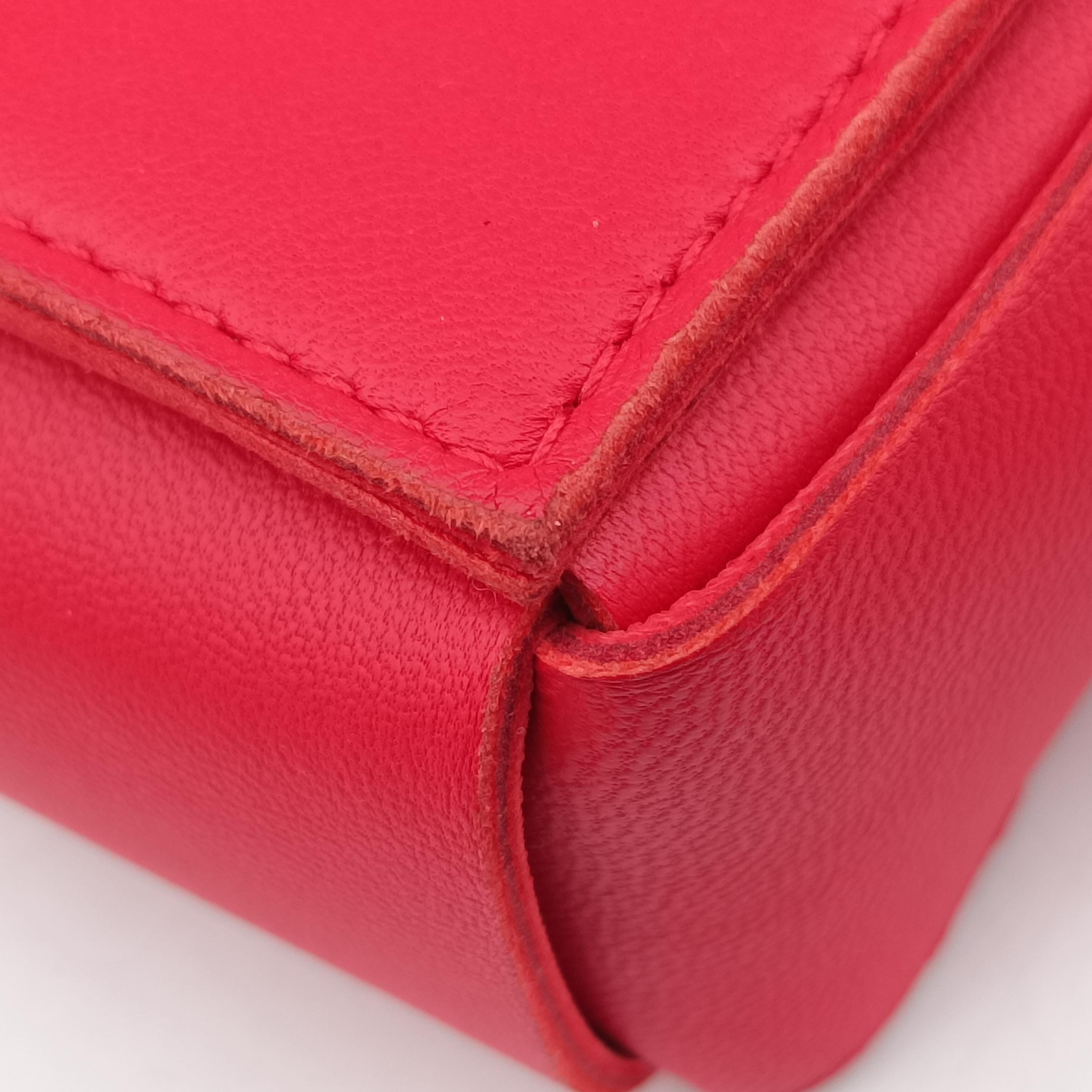 Pre-owned Bottega Veneta CASSETTE Red lambskin  bum bag/waist bag | stylenewstar
