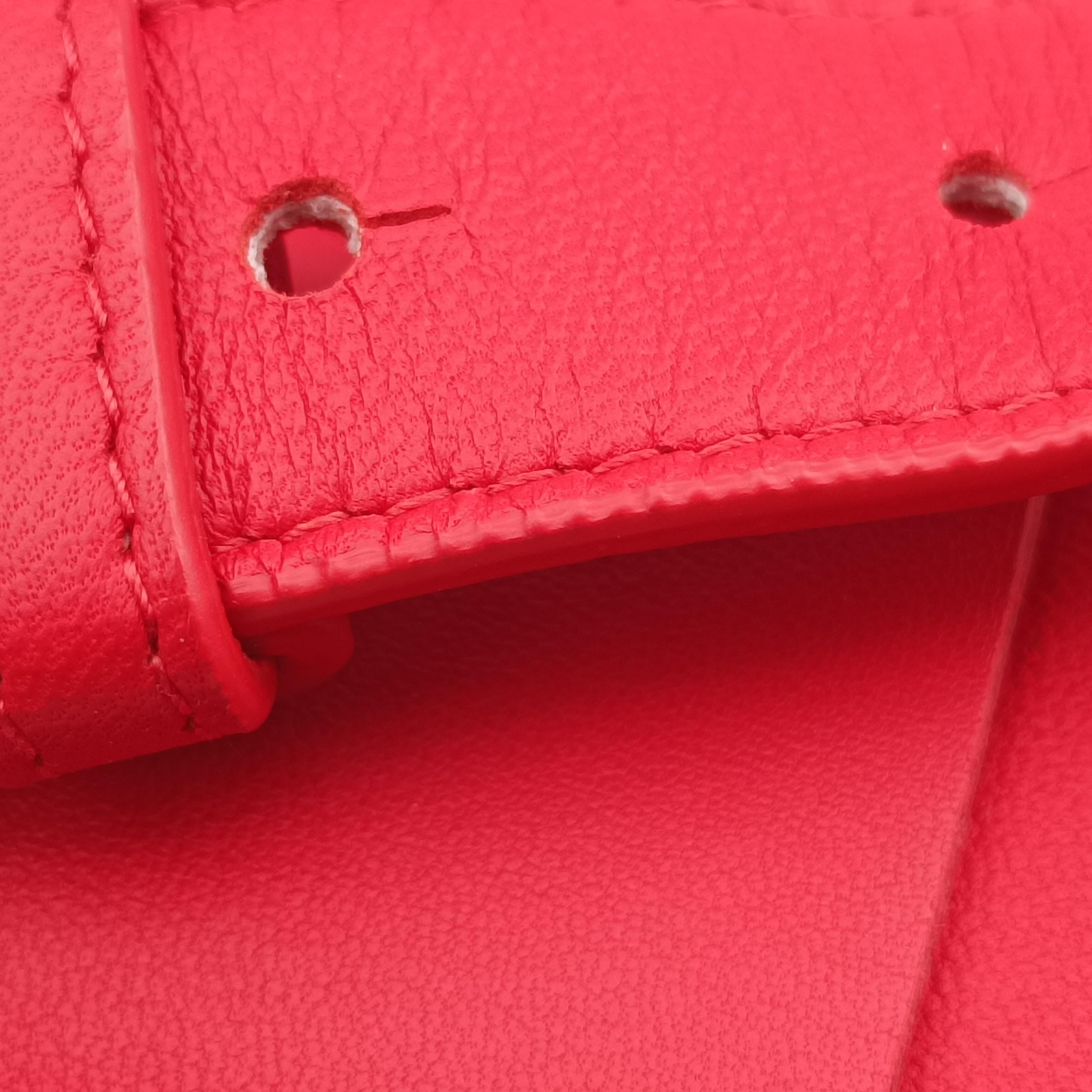 Pre-owned Bottega Veneta CASSETTE Red lambskin  bum bag/waist bag | stylenewstar
