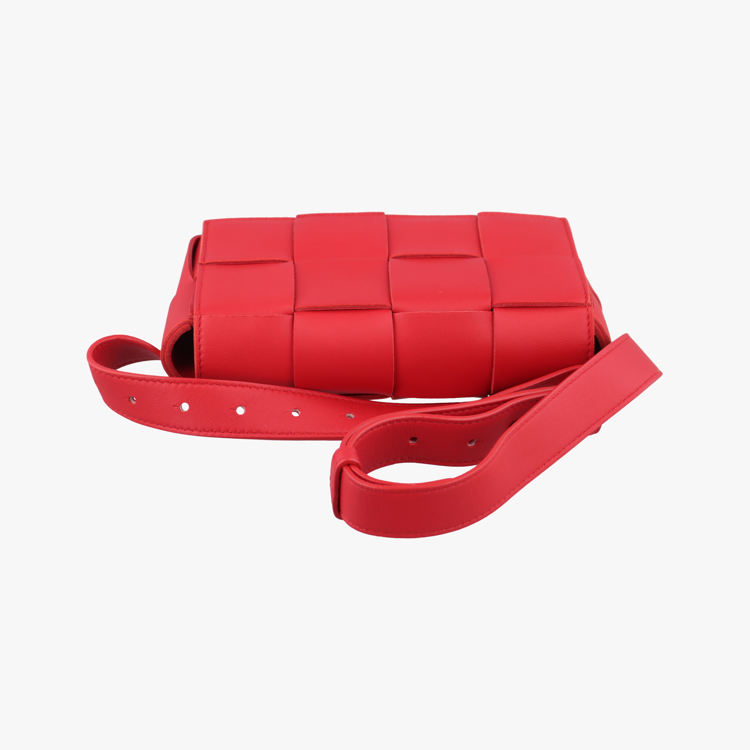 Pre-owned Bottega Veneta CASSETTE Red lambskin  bum bag/waist bag | stylenewstar