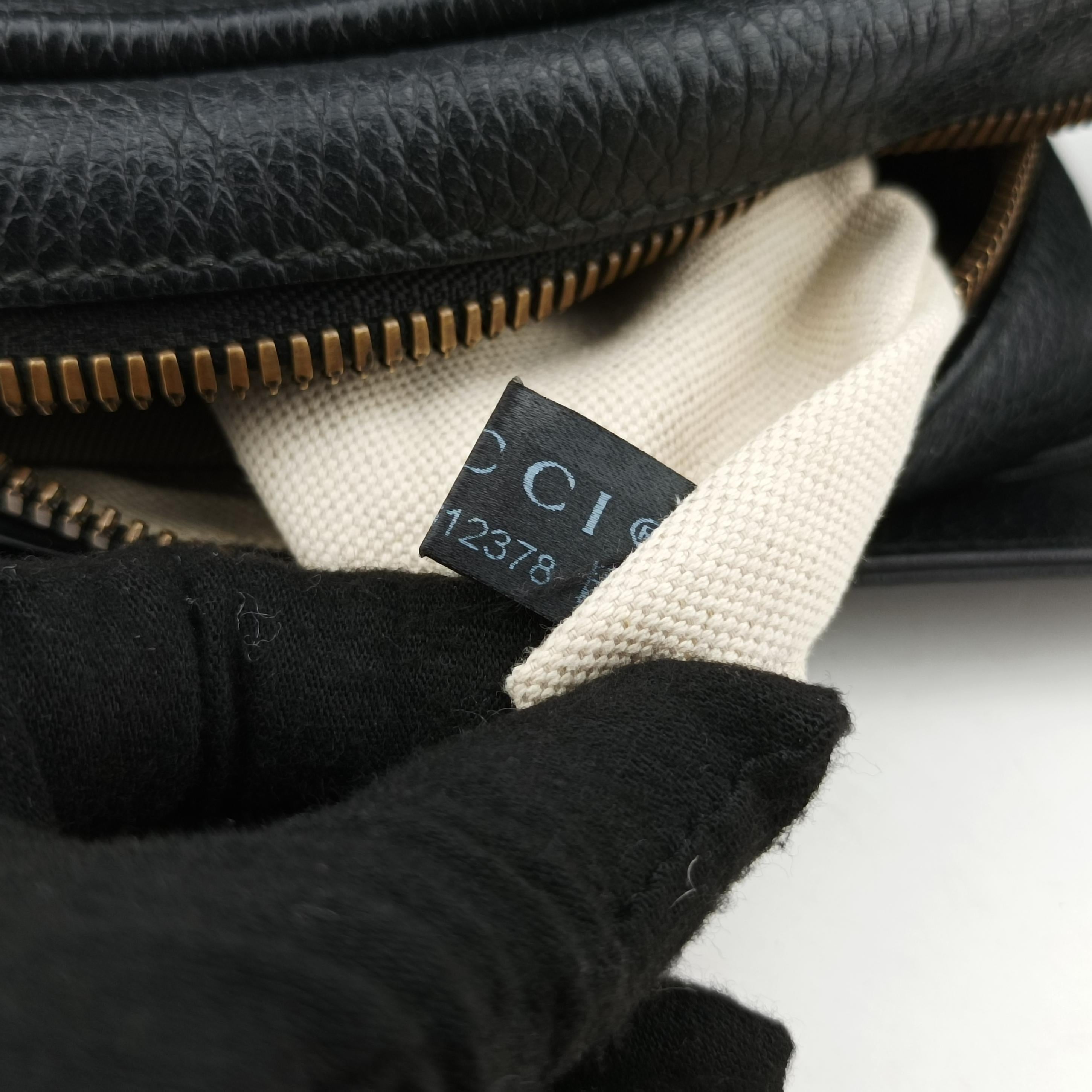 Vintage Gucci Gucci print Black Leather 574803 shoulderbag | stylenewstar