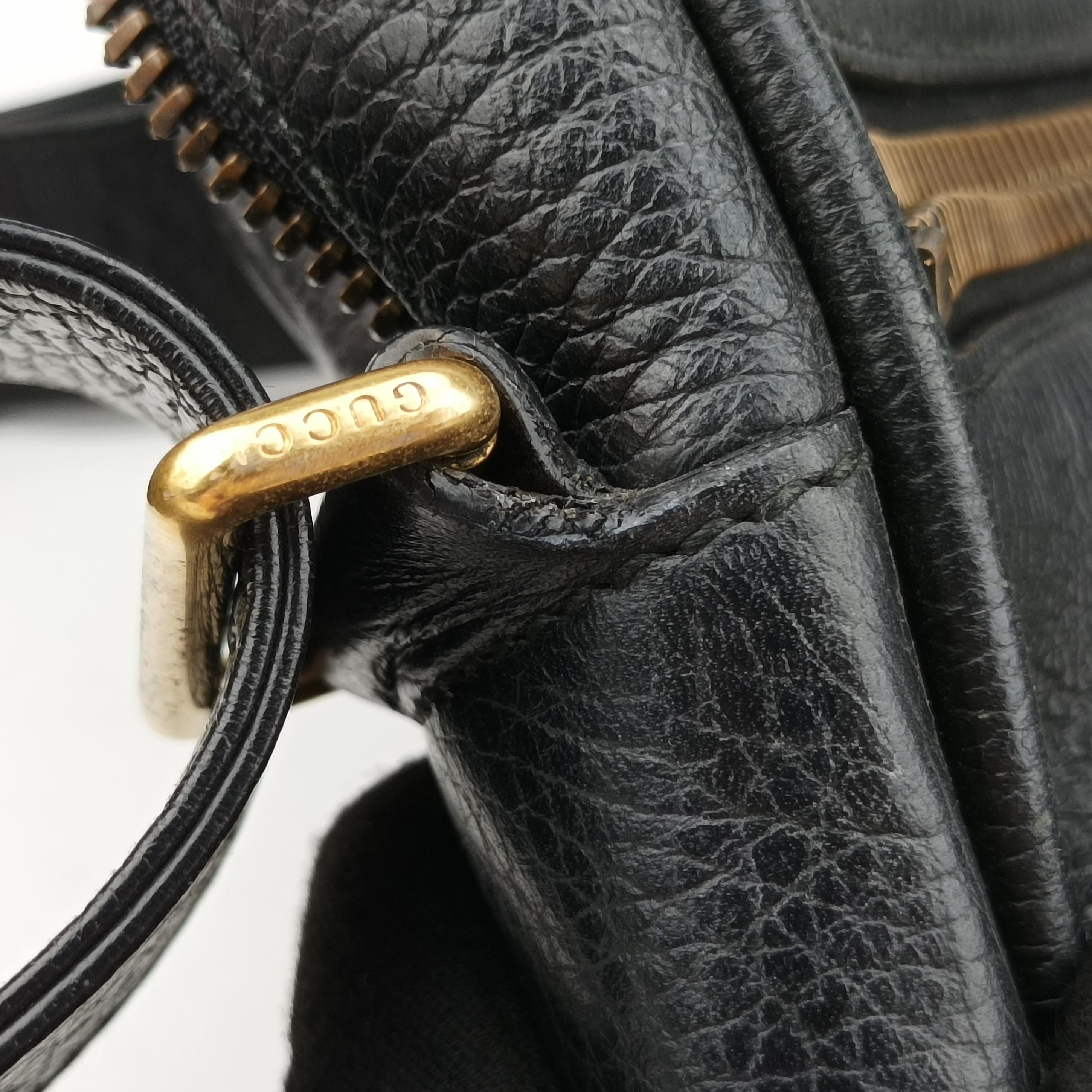 Vintage Gucci Gucci print Black Leather 574803 shoulderbag | stylenewstar
