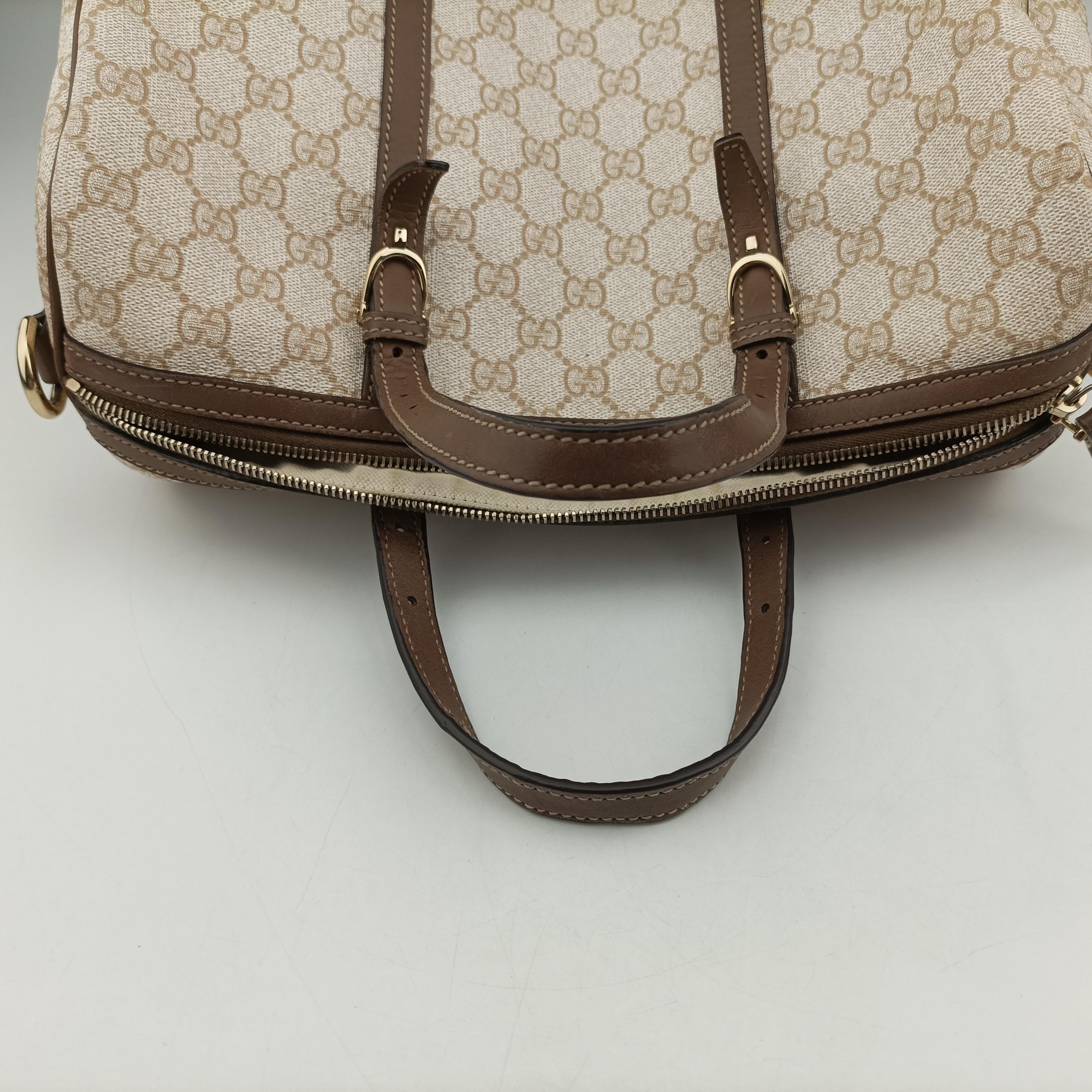 Pre-owned Gucci GG Supreme White×brown PVC coated canvas 322231 shoulderbag | stylenewstar