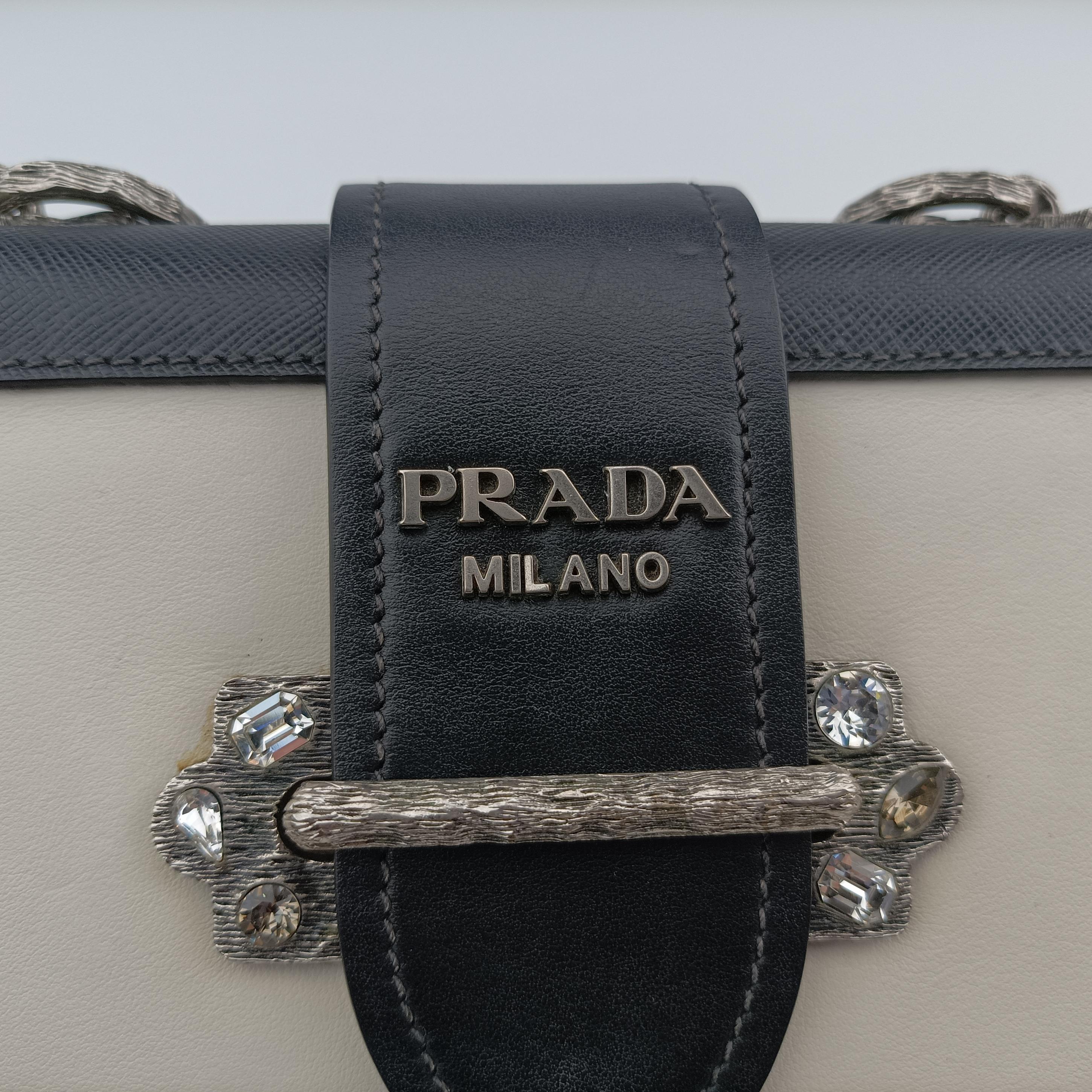 Pre-owned Prada Cahier Black×white Leather×SAFFIANO Leather 1BD045 shoulderbag | stylenewstar