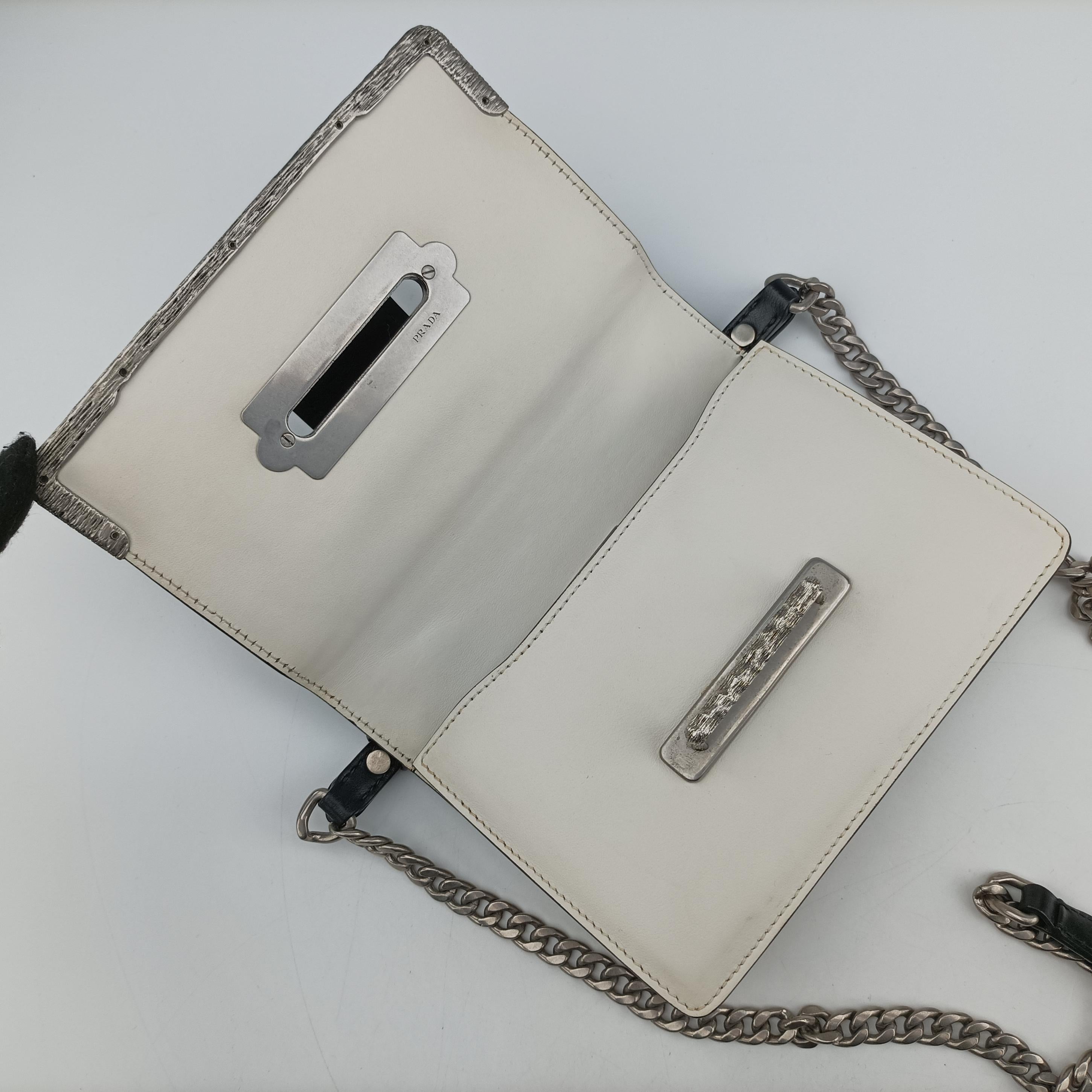 Pre-owned Prada Cahier Black×white Leather×SAFFIANO Leather 1BD045 shoulderbag | stylenewstar