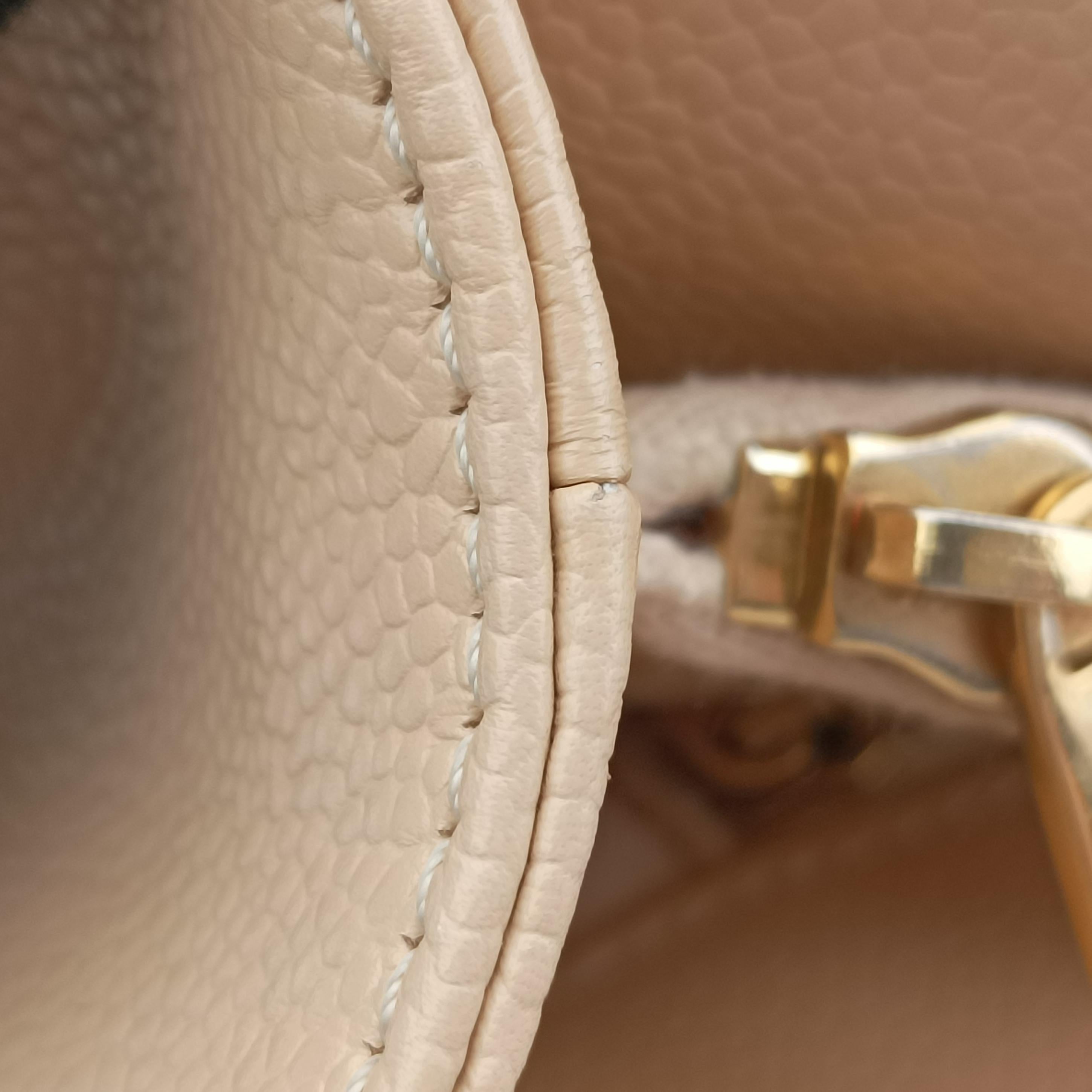 Pre-owned Chanel Matelasse Cocomark GST Beige caviar skin A50995 shoulderbag | stylenewstar
