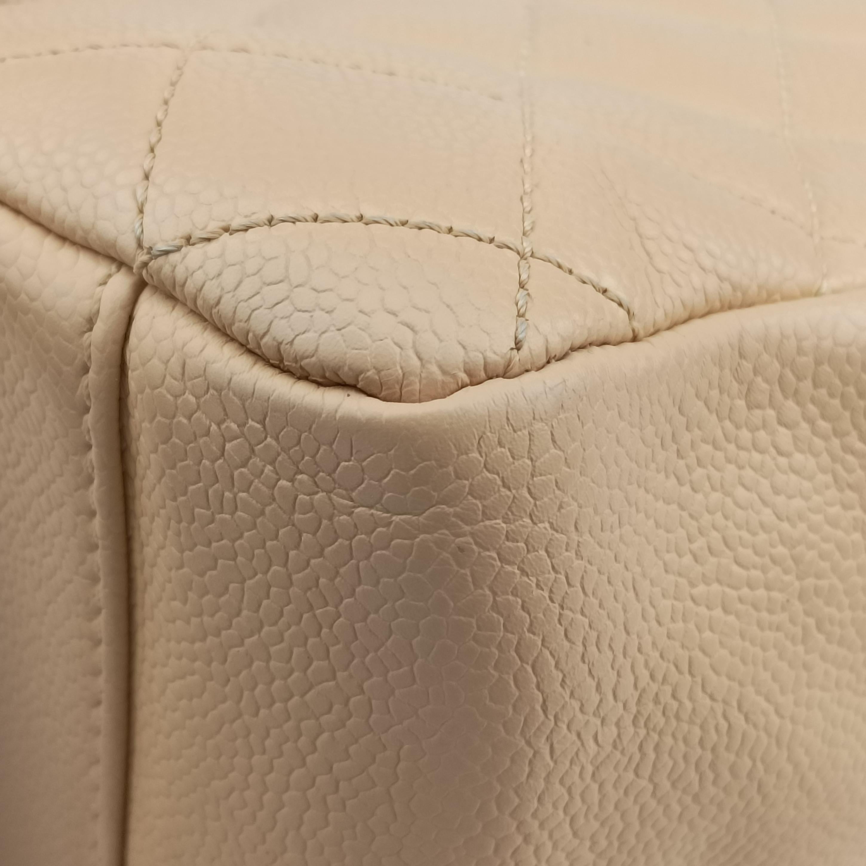 Pre-owned Chanel Matelasse Cocomark GST Beige caviar skin A50995 shoulderbag | stylenewstar
