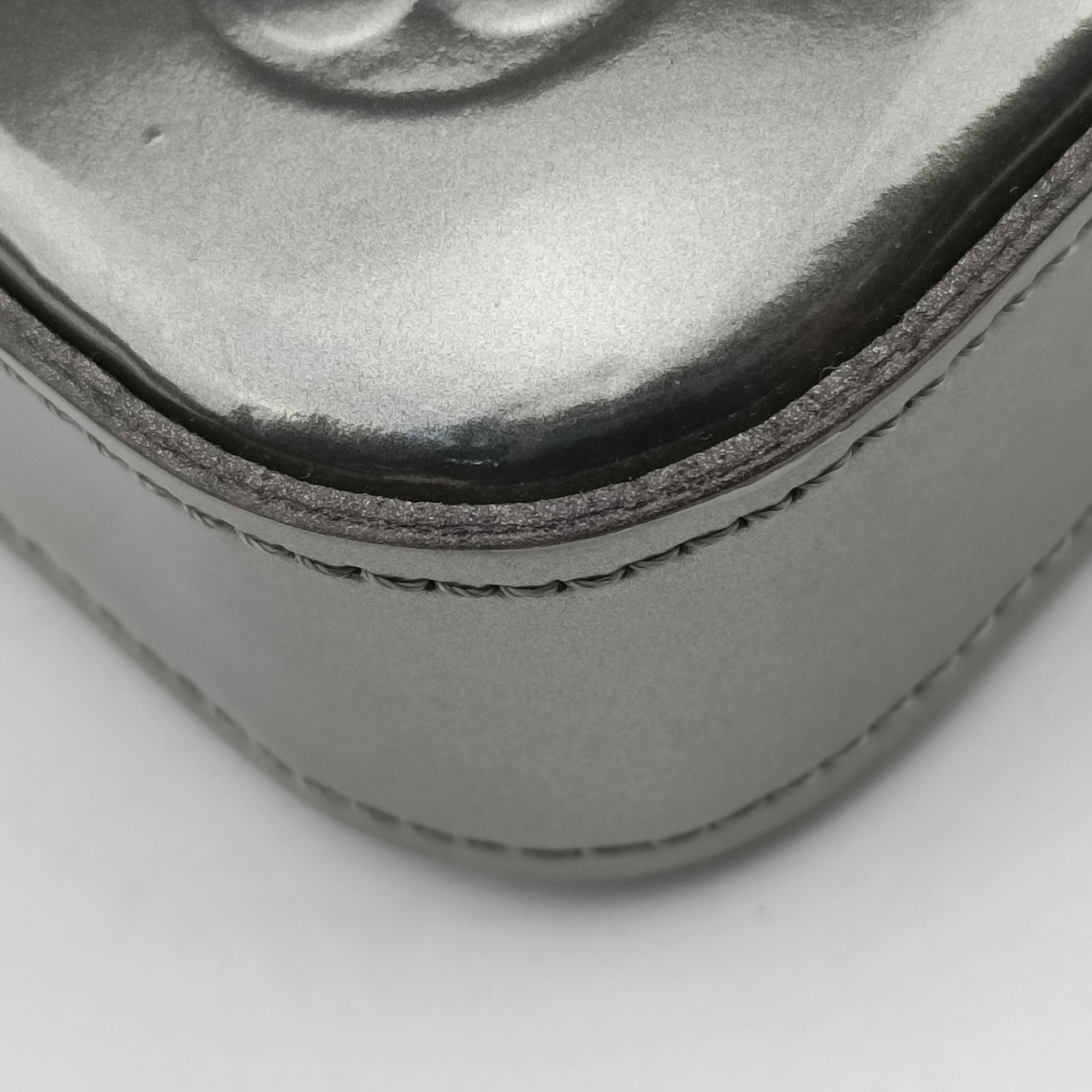 Pre-owned Louis Vuitton Pochette Felice Silver Vernis M68648 shoulderbag | stylenewstar