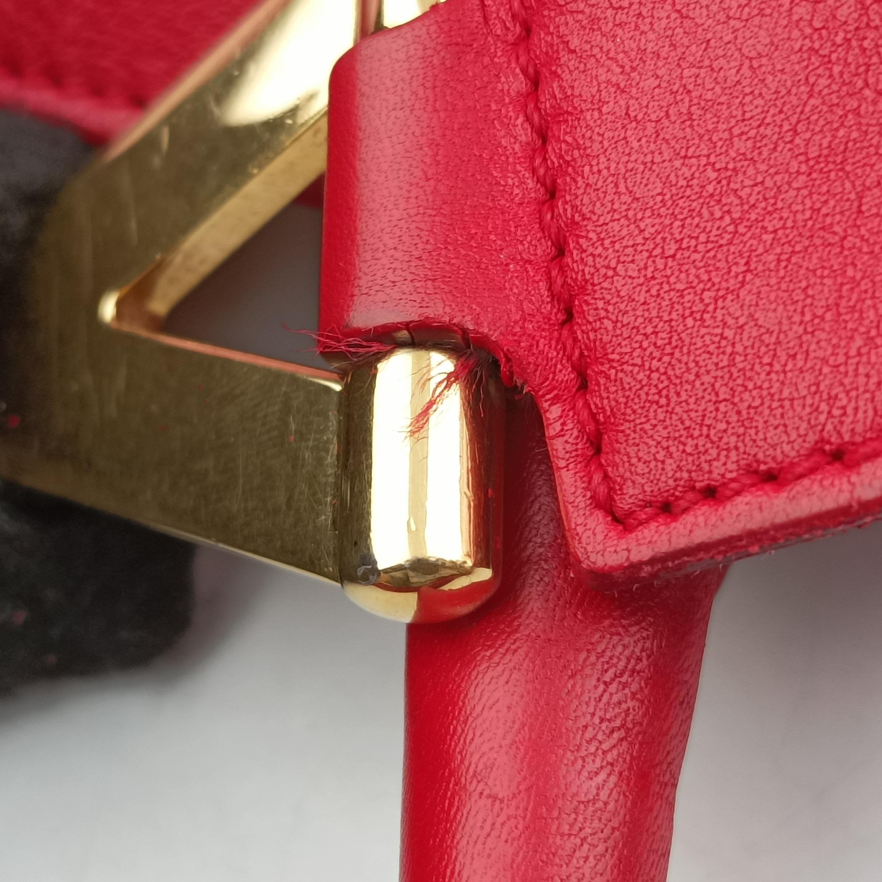 Pre-owned Yves Saint Laurent Y Ligne Petit Cabas Red Leather 311210 shoulderbag | stylenewstar