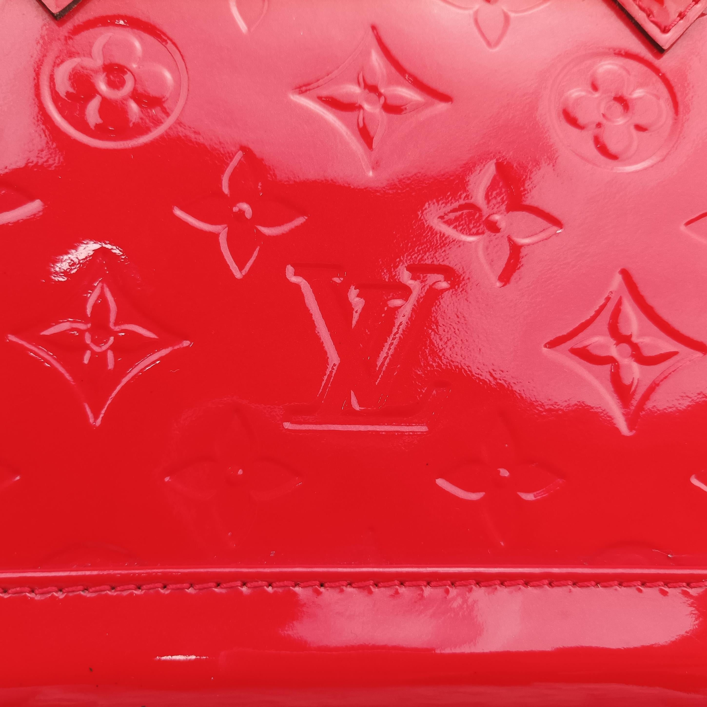 Pre-owned Louis Vuitton Alma BB CERISE Vernis M90174 shoulderbag | stylenewstar
