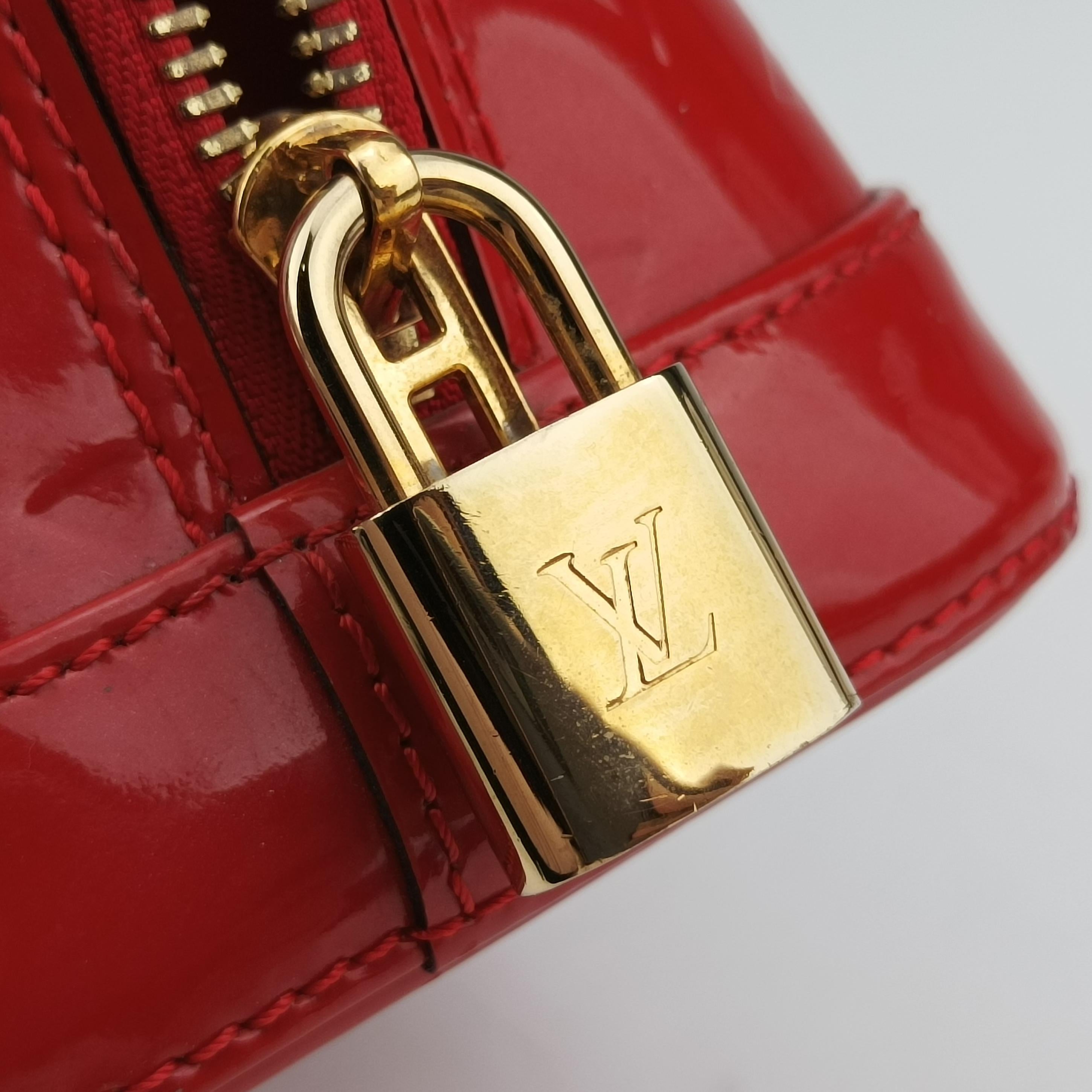 Pre-owned Louis Vuitton Alma BB CERISE Vernis M90174 shoulderbag | stylenewstar