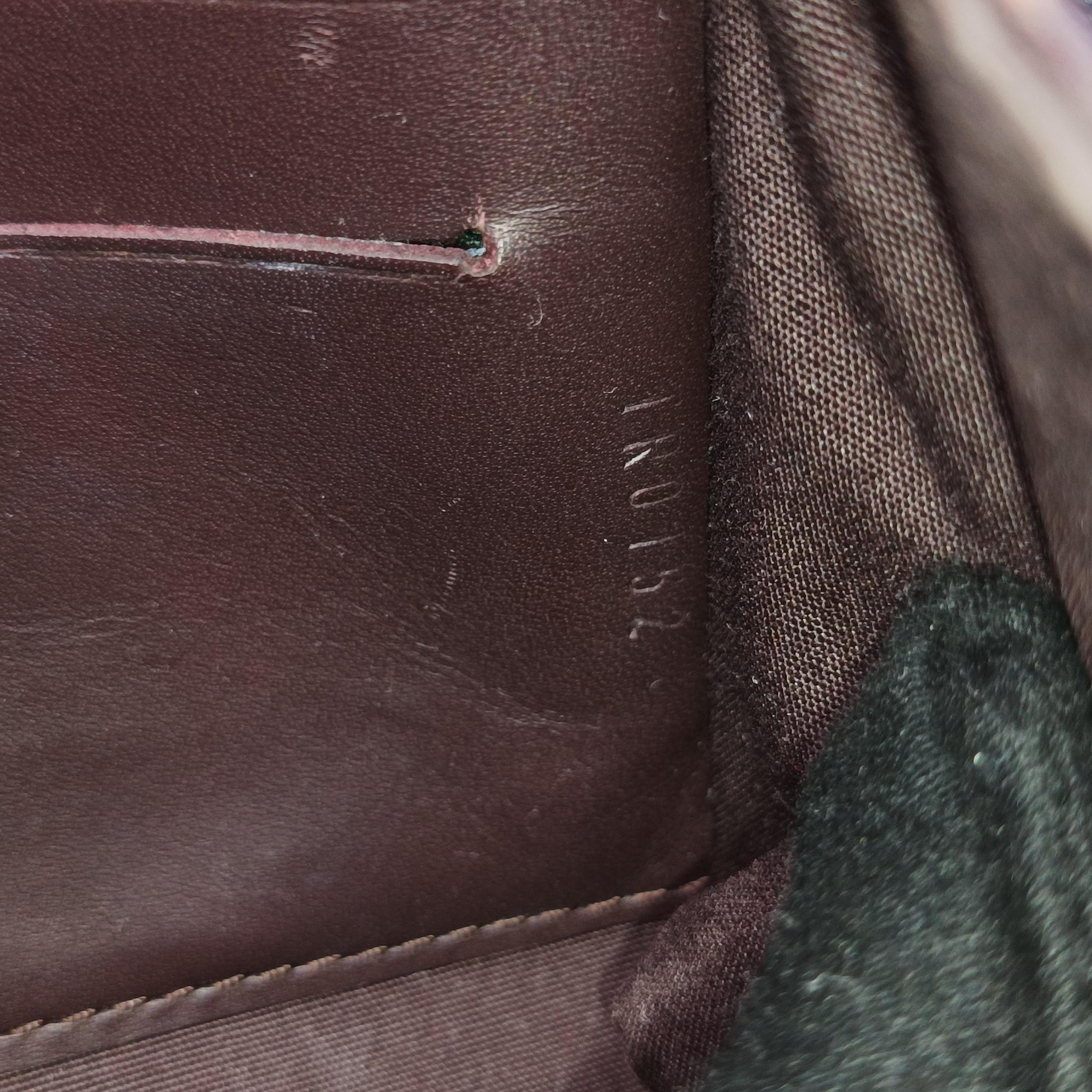 Vintage Louis Vuitton Clutch Ana Amarante Vernis M91549 shoulderbag | stylenewstar