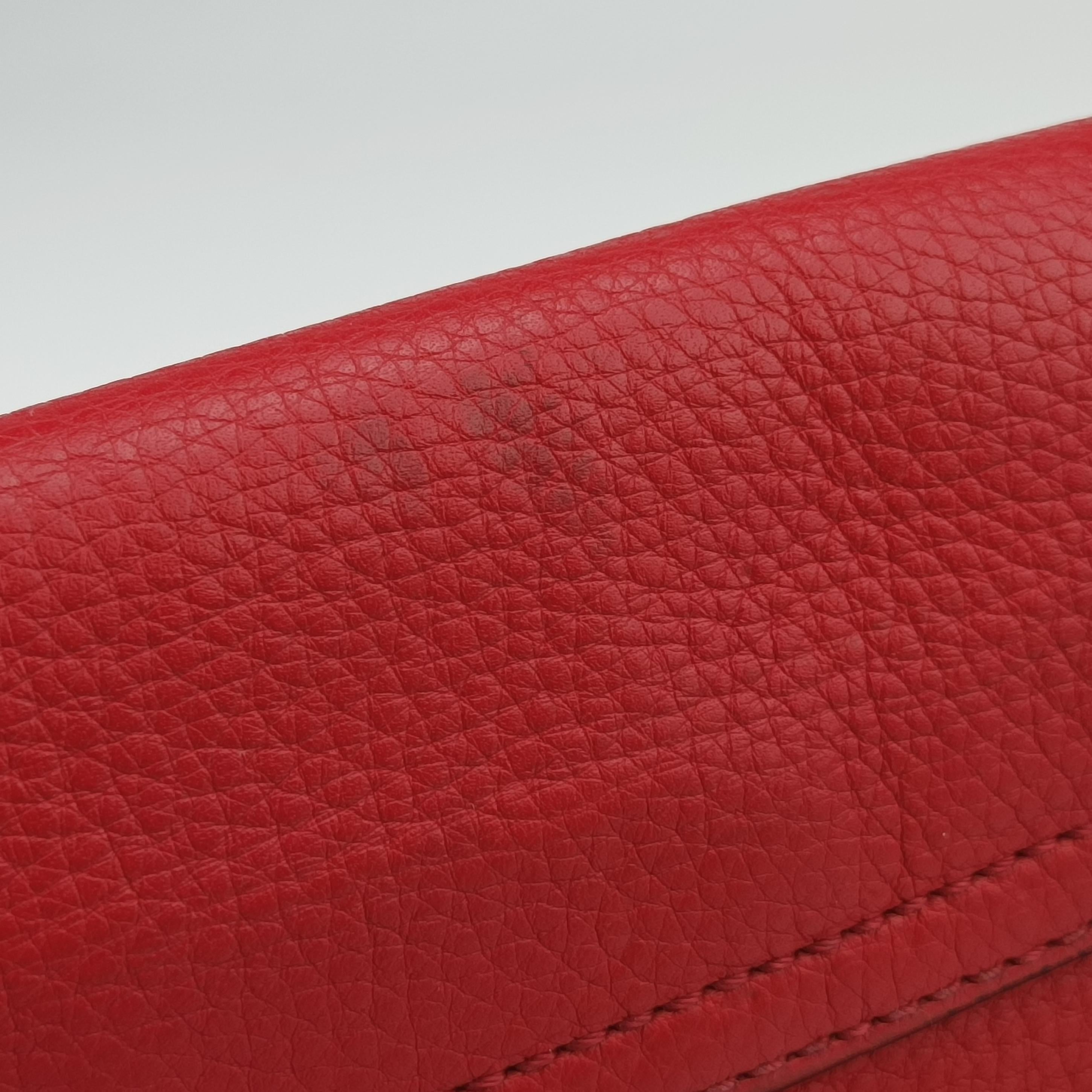 Pre-owned Gucci SOHO Red Leather 336752 shoulderbag | stylenewstar