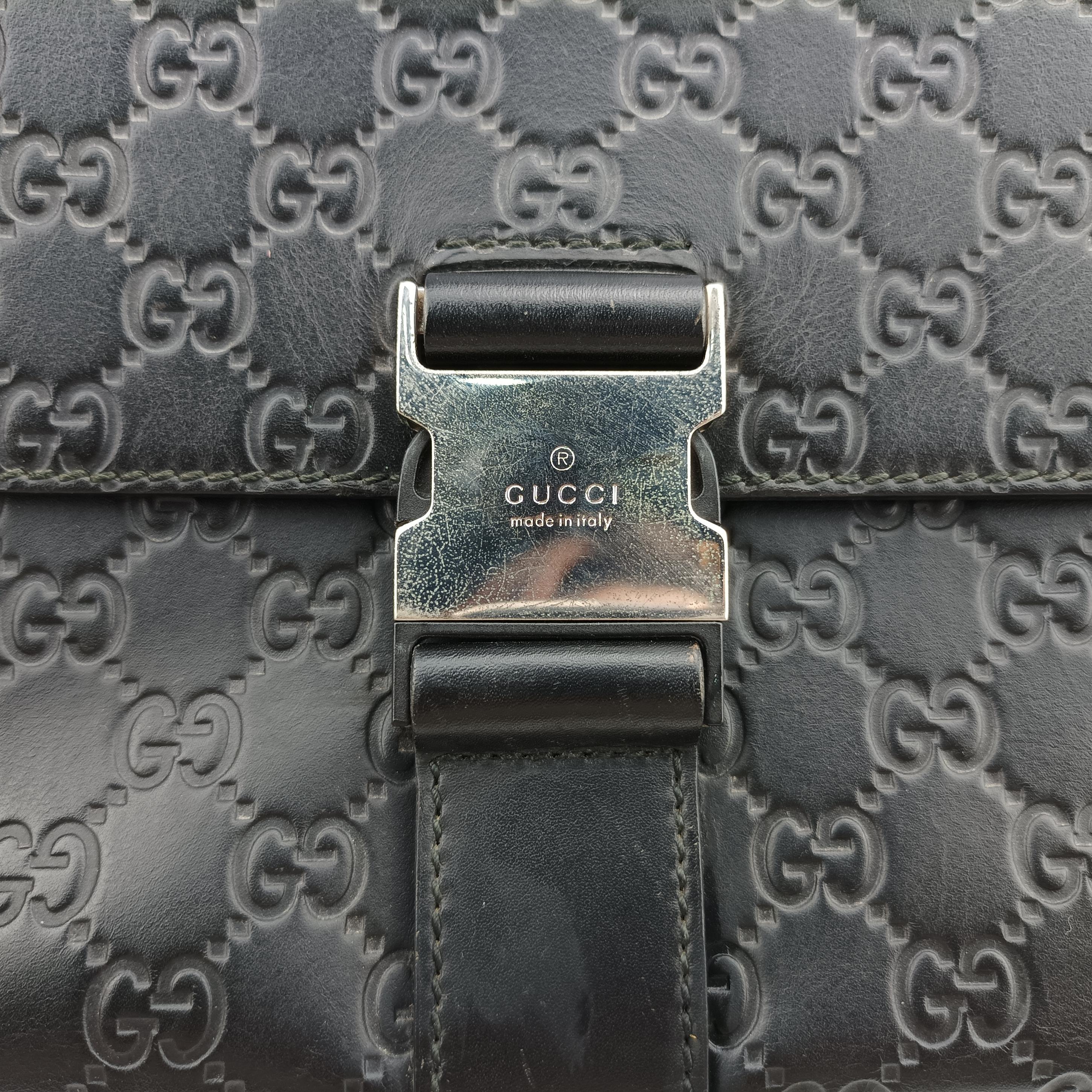 Pre-owned Gucci GG Plus GG Supreme Black Leather 406368 shoulderbag | stylenewstar