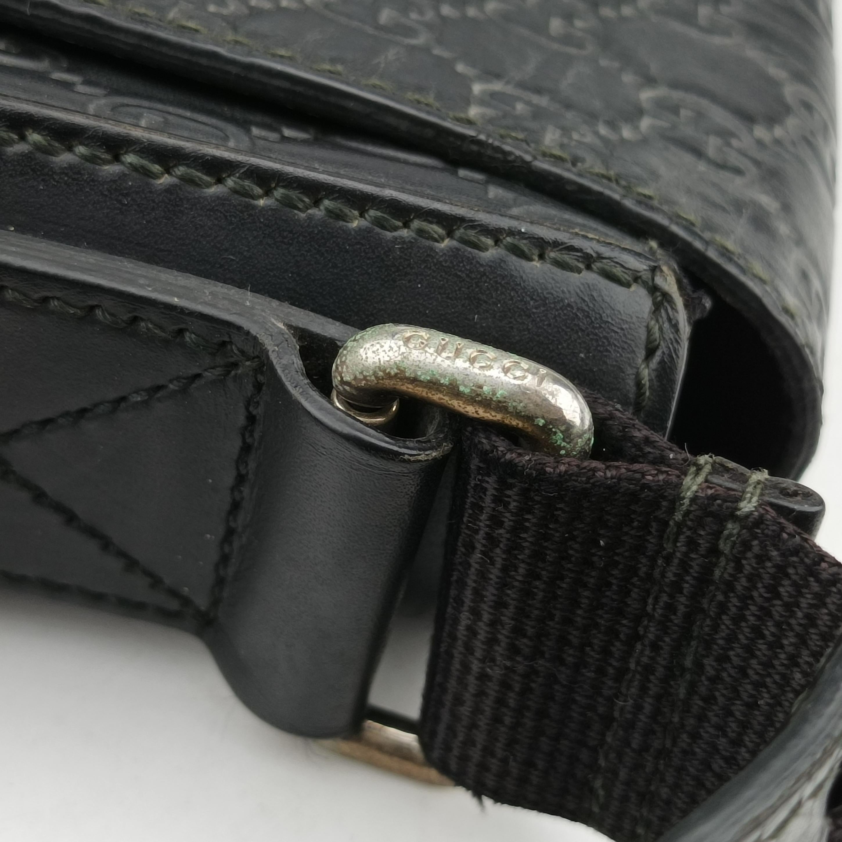 Pre-owned Gucci GG Plus GG Supreme Black Leather 406368 shoulderbag | stylenewstar