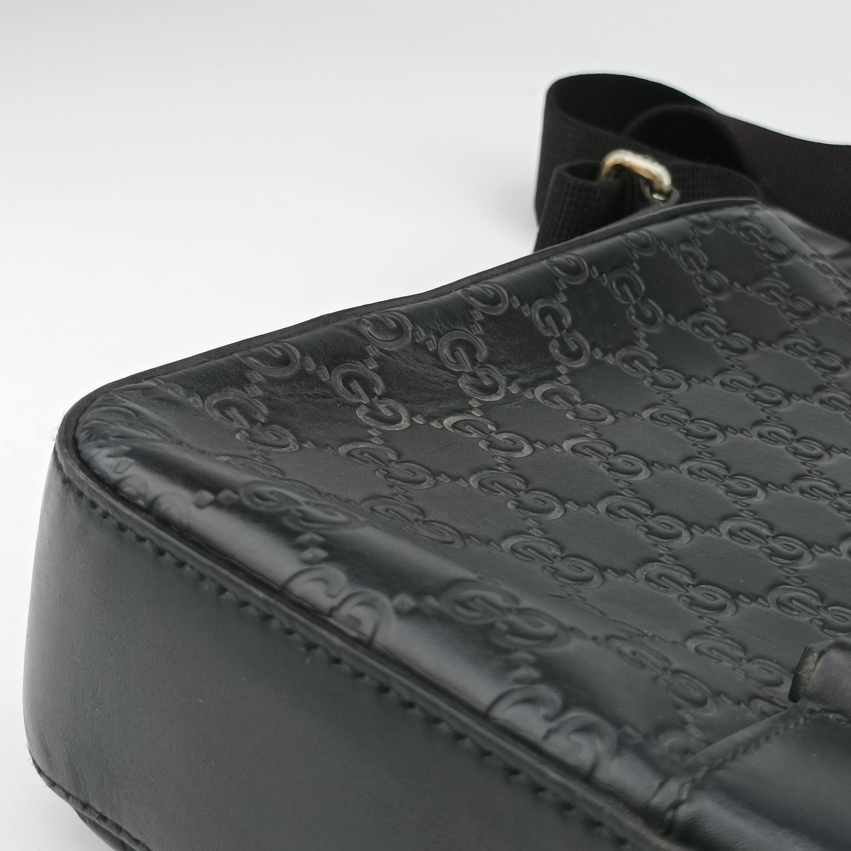 Pre-owned Gucci GG Plus GG Supreme Black Leather 406368 shoulderbag | stylenewstar